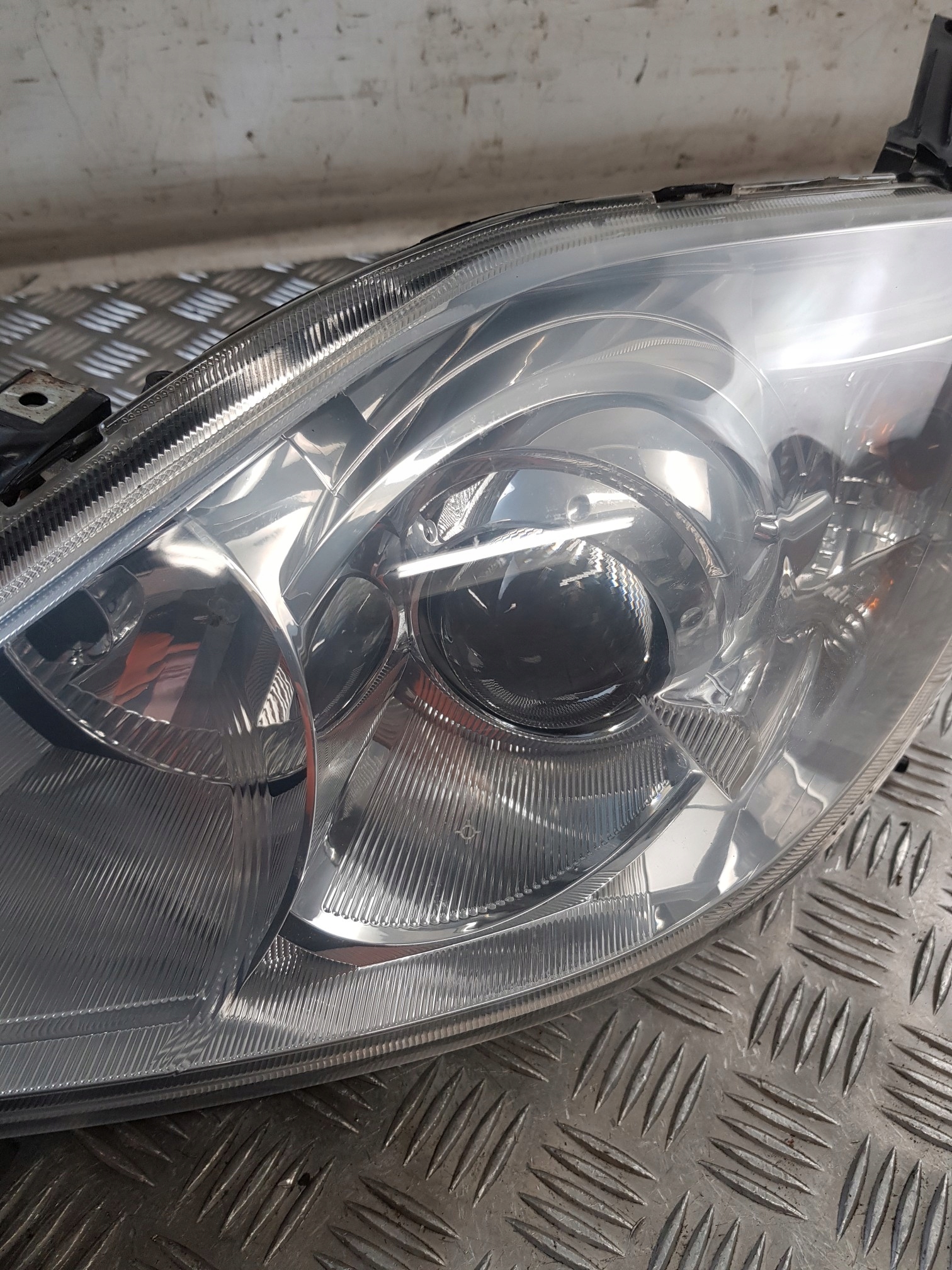 light left front P4998L MAZDA 5 and 06R- EUROPA