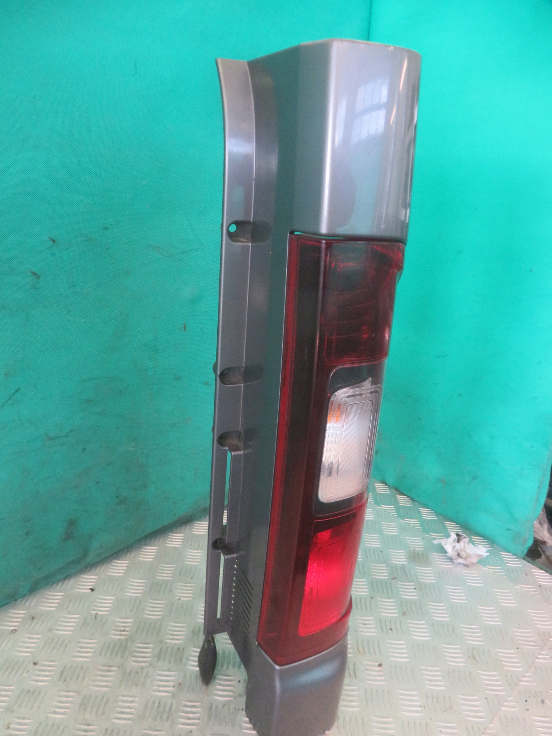 light right rear part RENAULT TRAFIC 19R 93450969 265A12656R