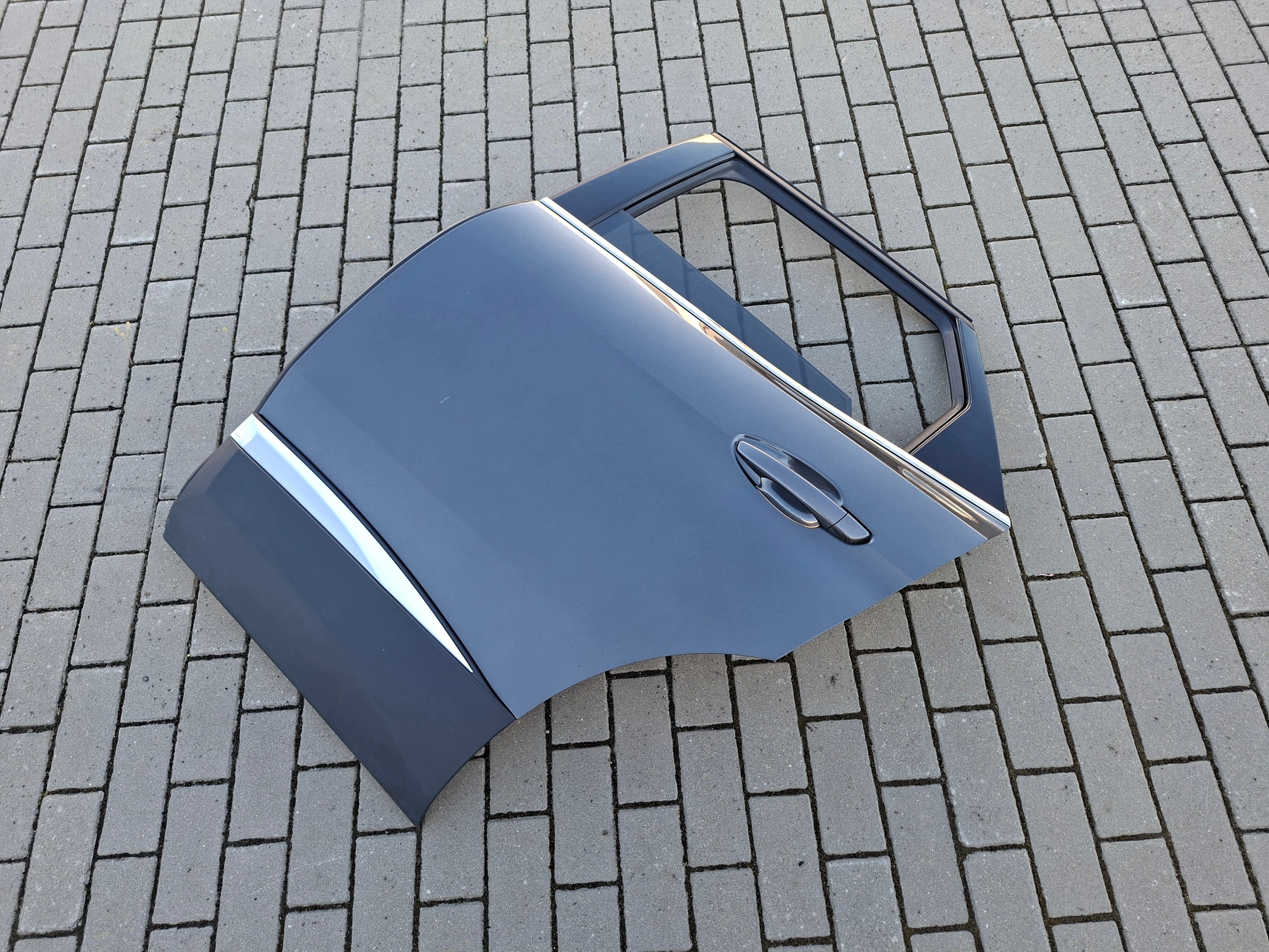door rear part left rear. left complete PEUGEOT 3008 II EVLC