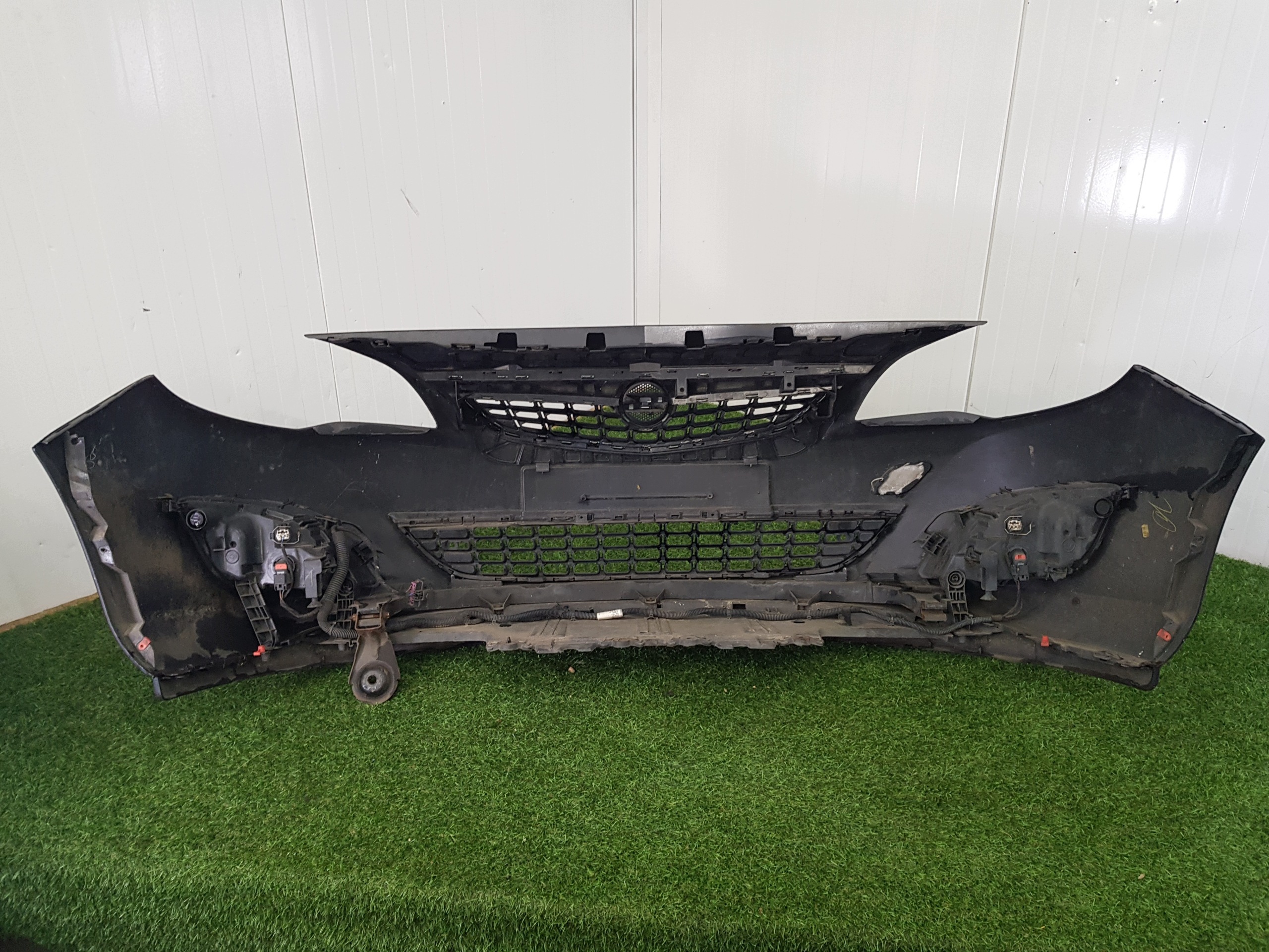 bumper front front OPEL ASTRA J 13264403