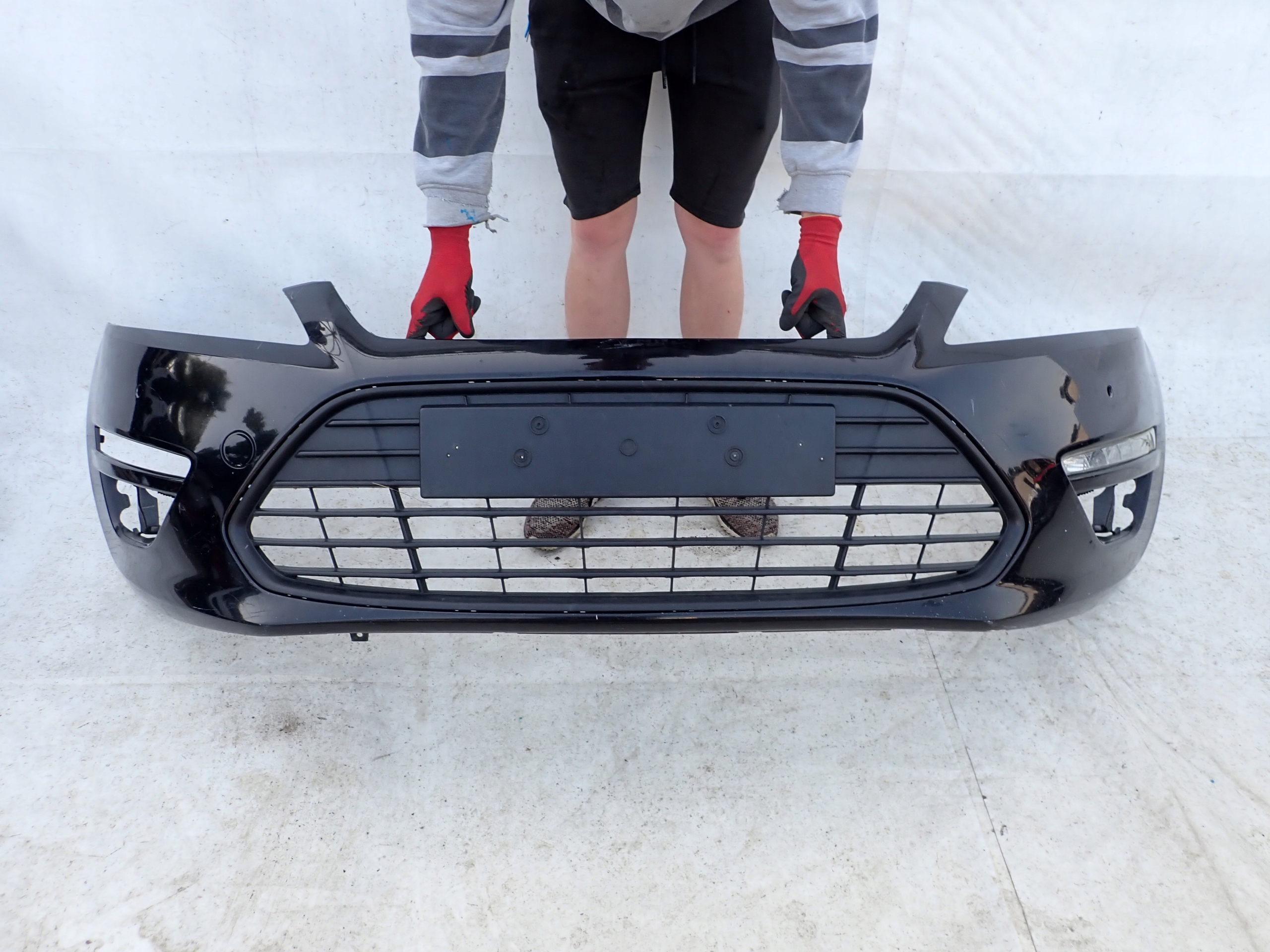 FORD MONDEO IV MK4 LIFT 10- bumper front PDC