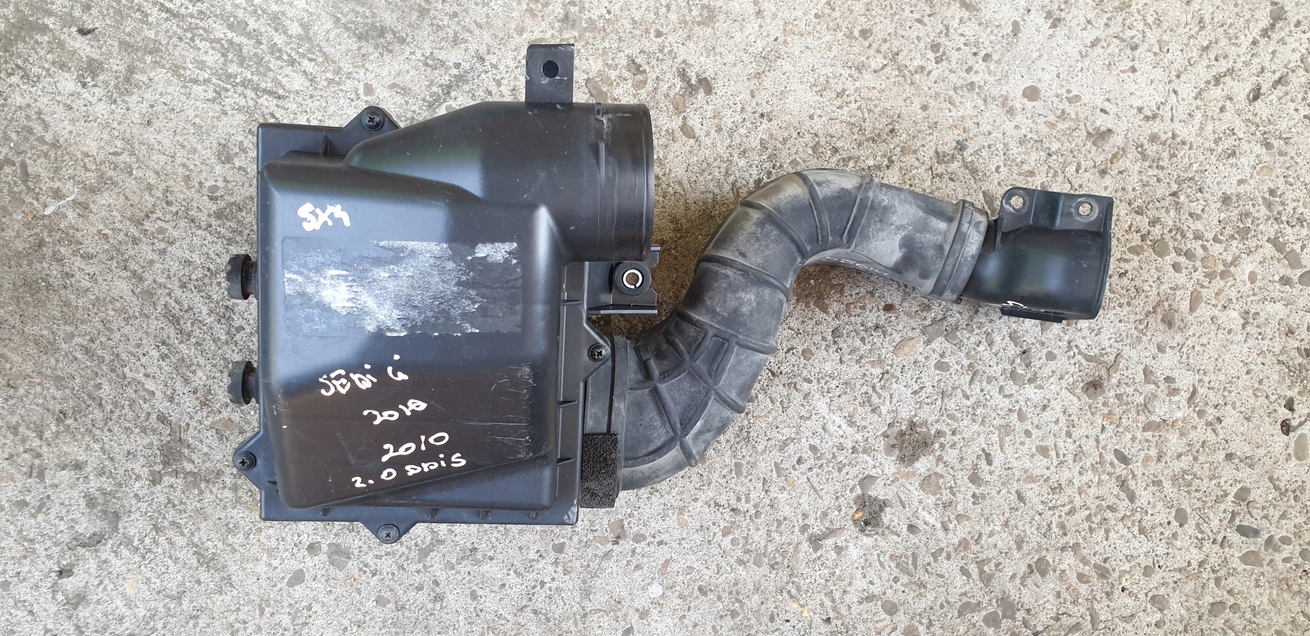 Gehäuse filter DOLOT SX4 SEDICI 2.0 DDIS MULTI JET 2009- 79J-A06