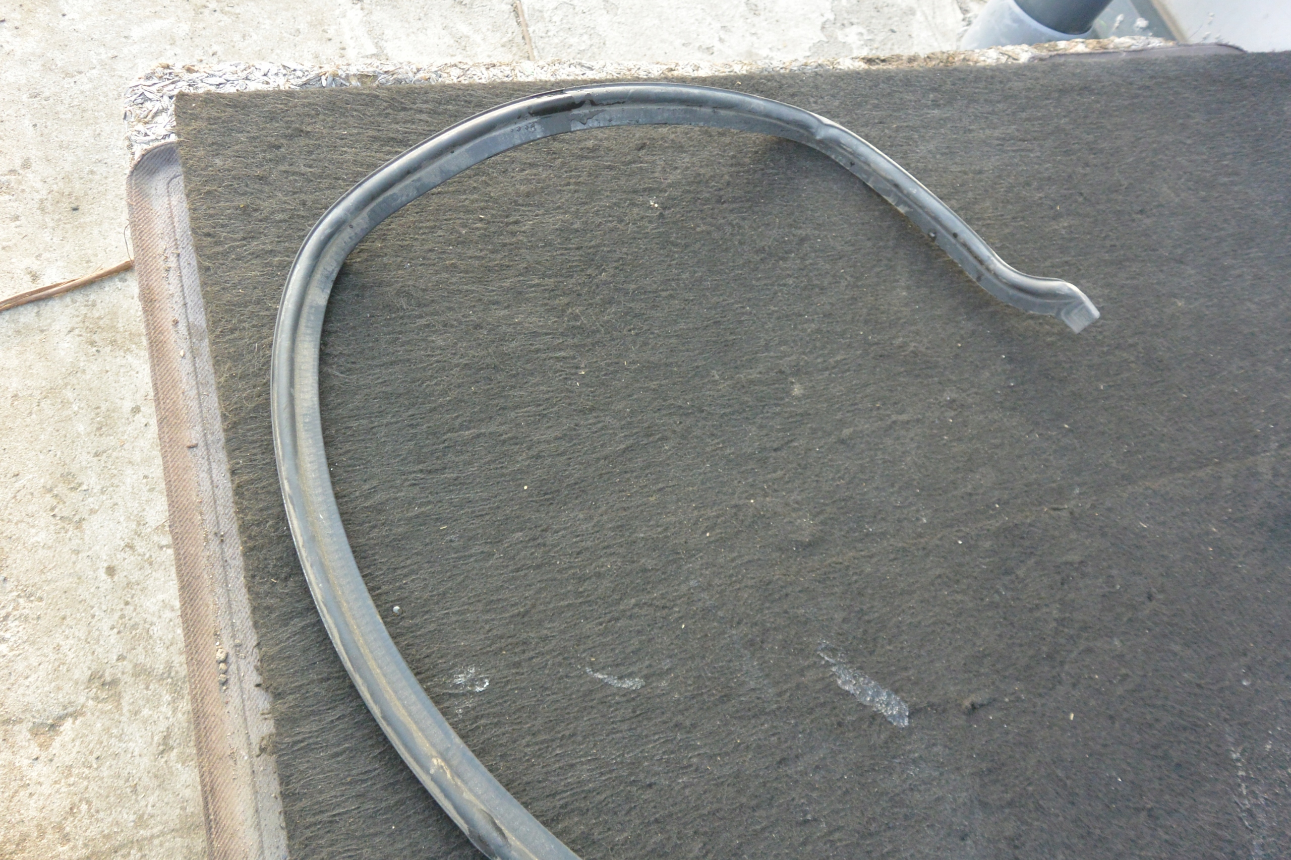 JOINT DU CAPOT MASERATI QUATTROPORTE VI