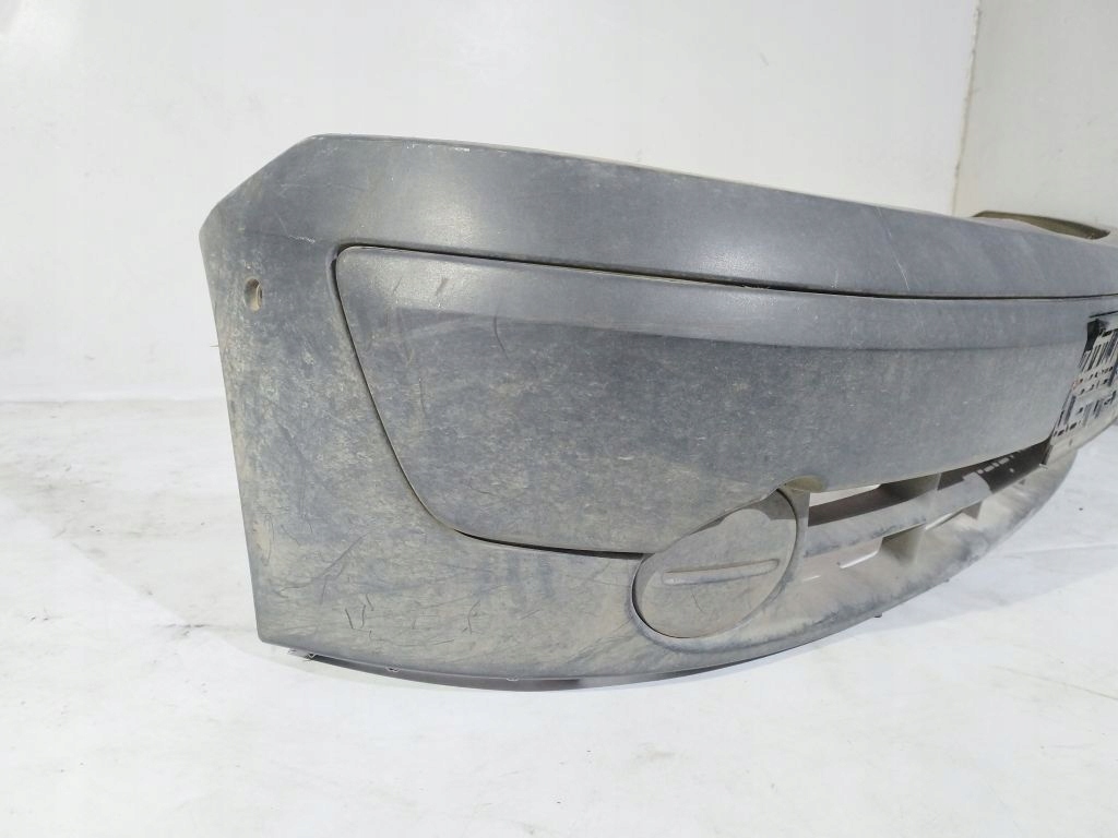Renault Kangoo and lift bumper front front