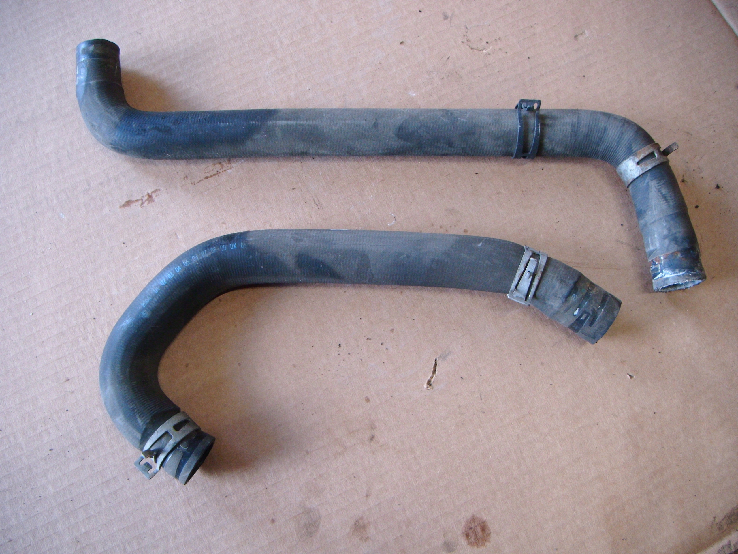 MICRA K12 03-10 1.2 WĄŻ CHŁODNICY GÓRNY DOLNY