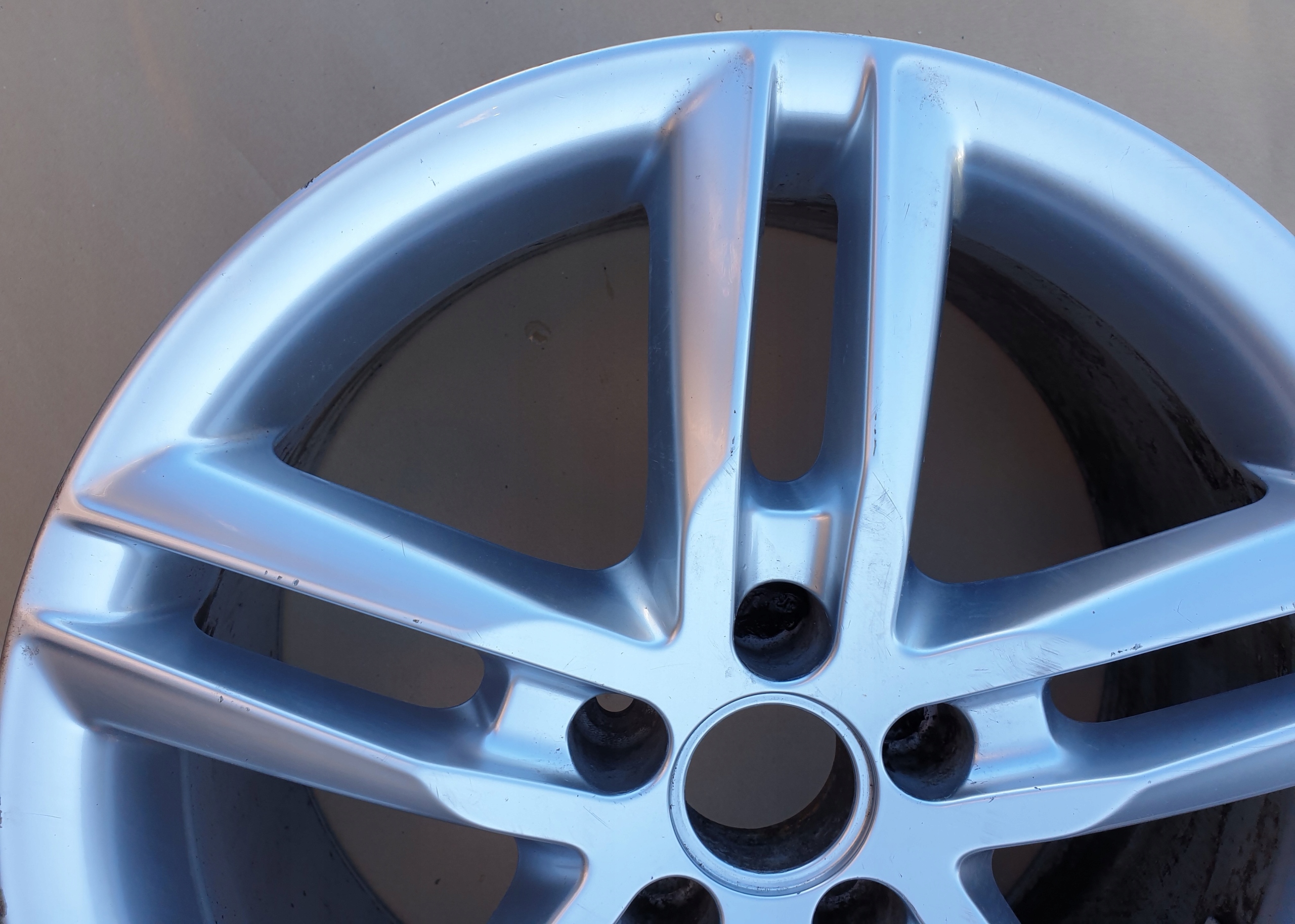 ALU disk 8Jx 18 ET39 5X112 AUDI A6 C7 A7 4G OE