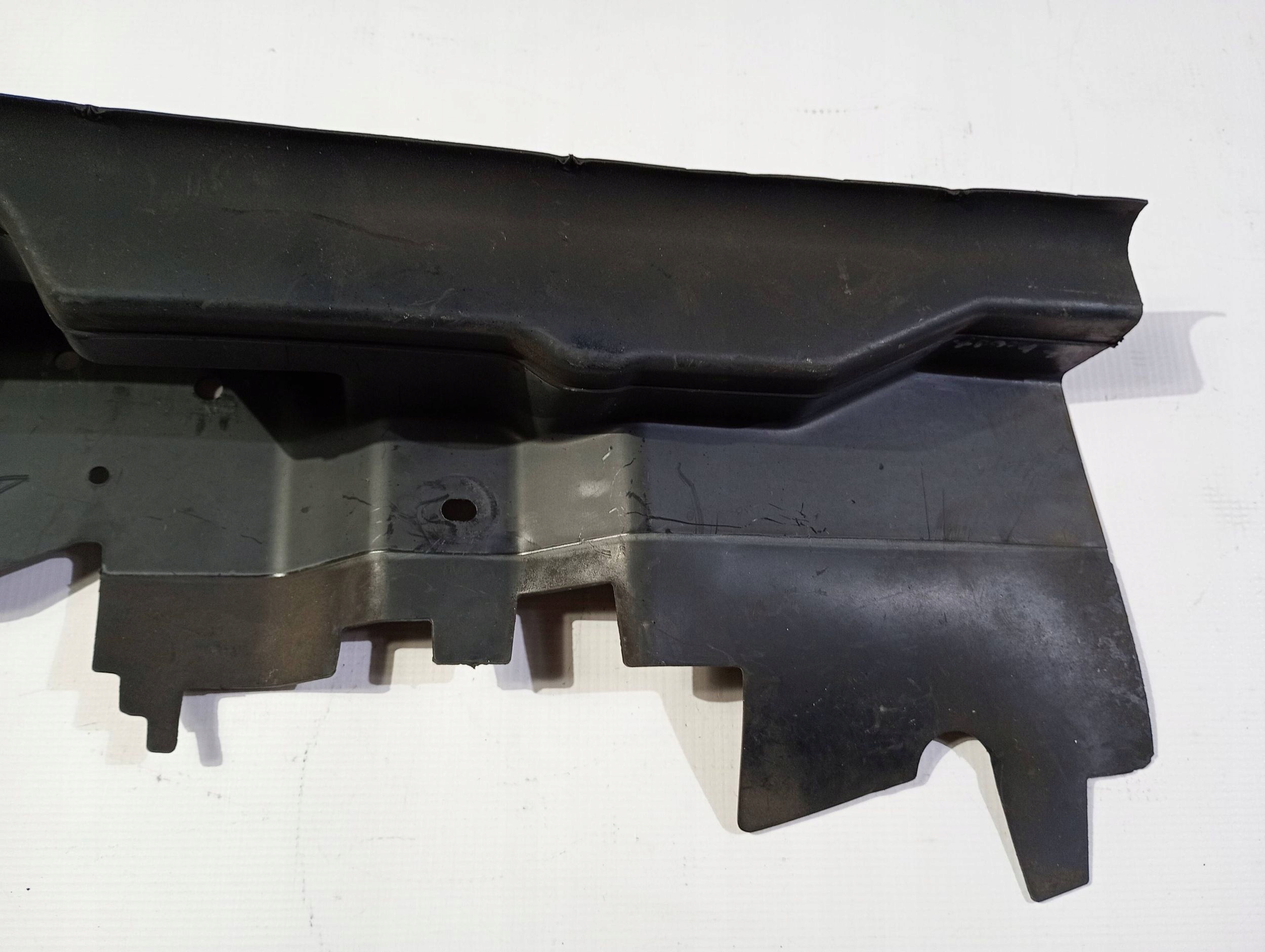 intake drain air duct air line right right Ford Mustang V 2010-2012