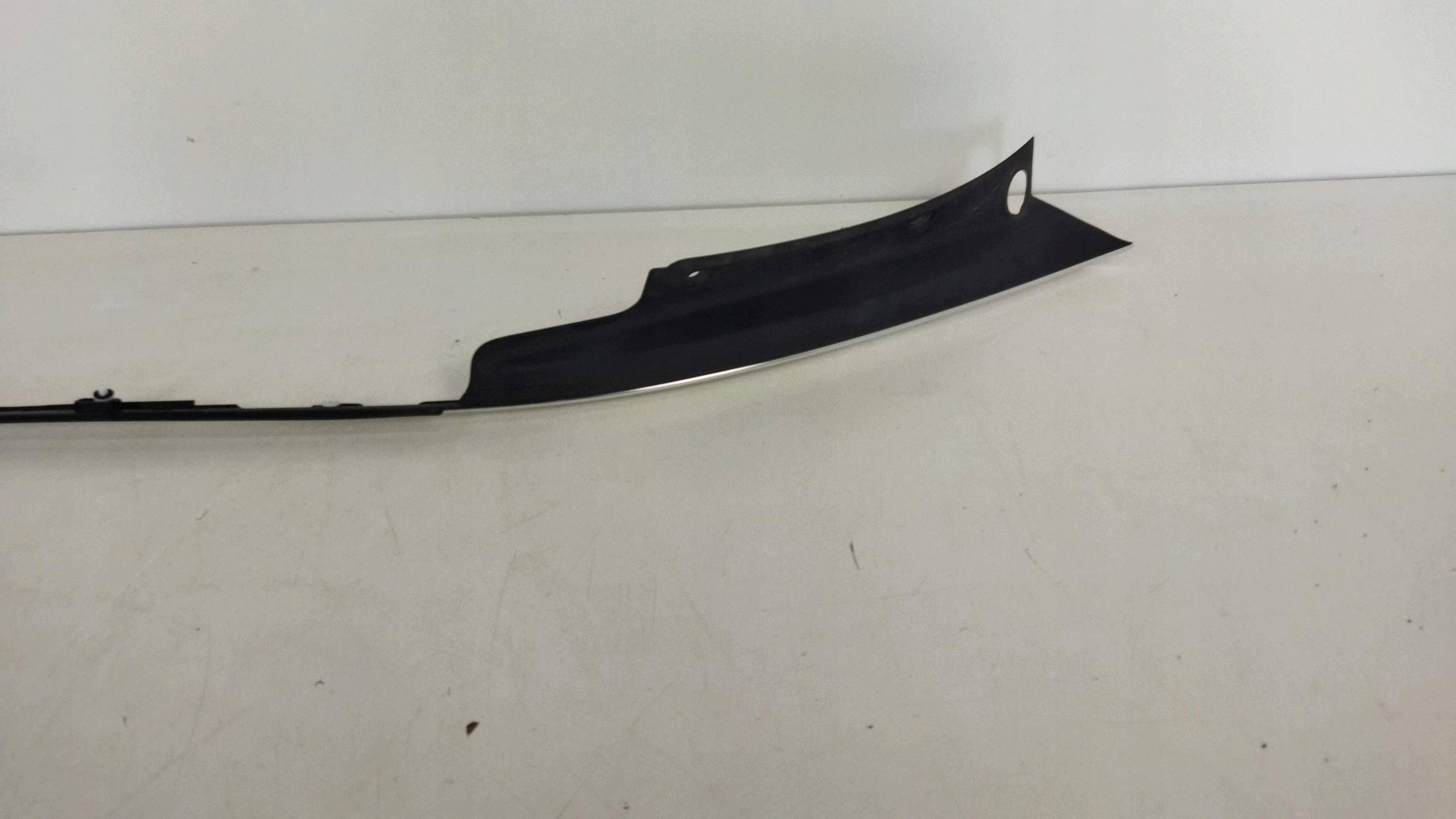 INSIGNIA B KOMBI modanatura parafango sinistra 39155298
