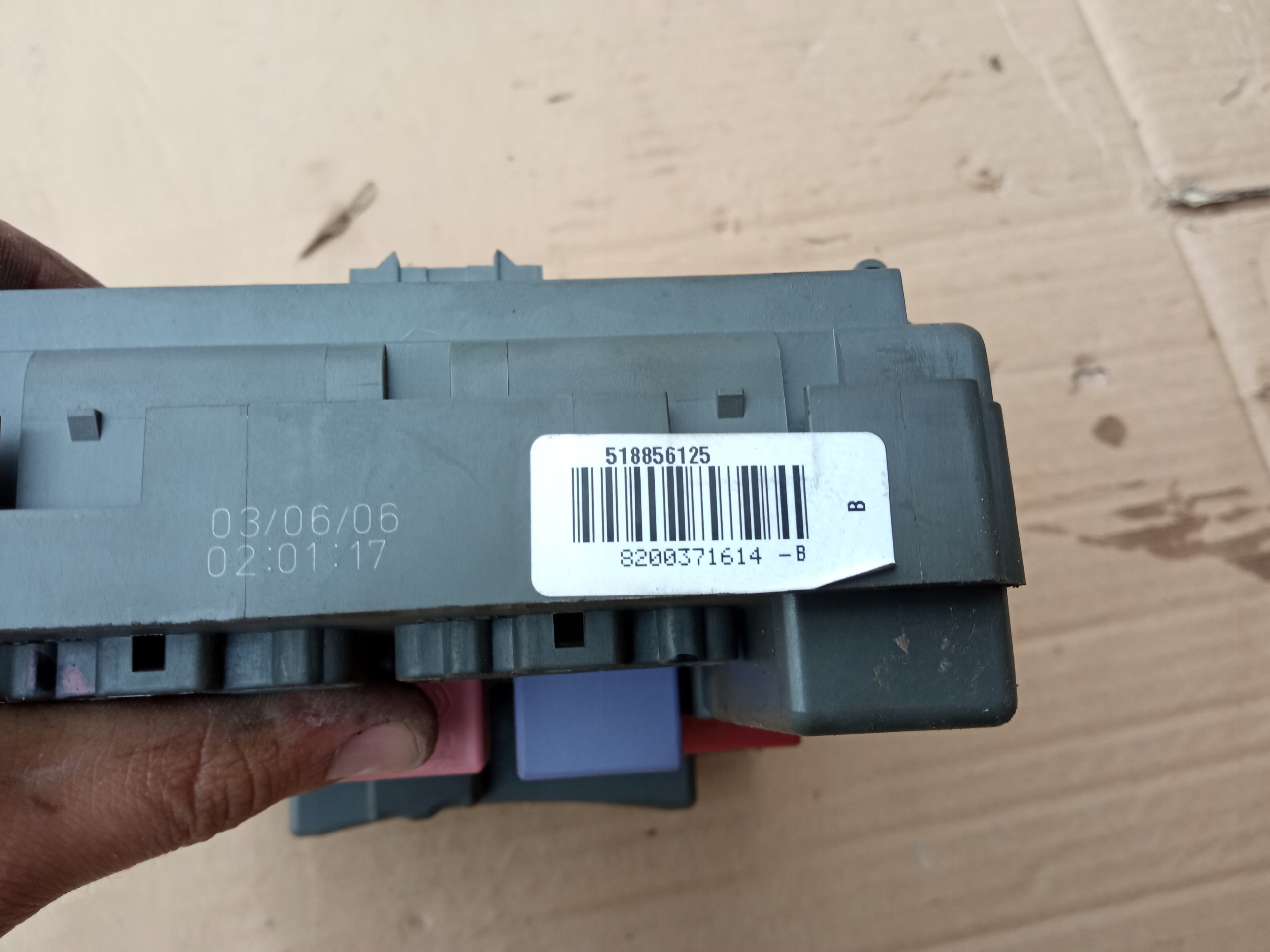 SKRZYNKA MODUŁ BSI RENAULT LAGUNA II 05-07 518856125 Typ samochodu Samochody osobowe