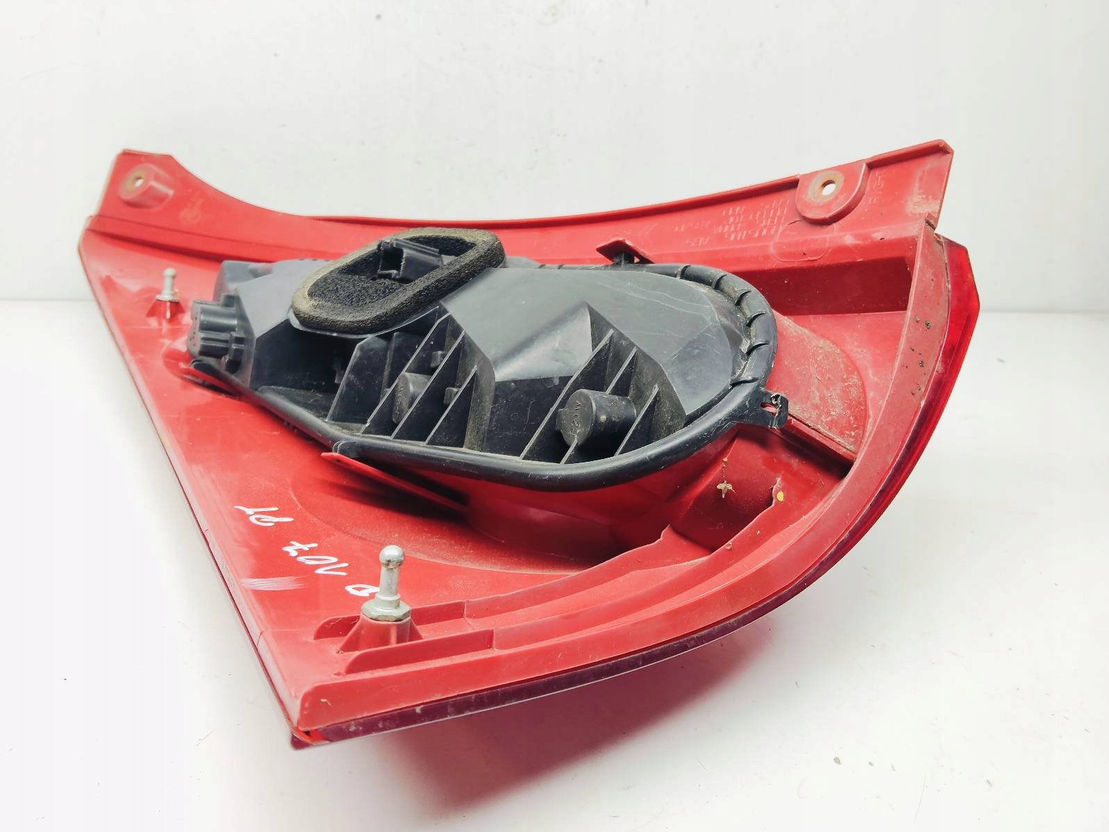 light right rear part Peugeot 107 3D 1.0 81550-0H040
