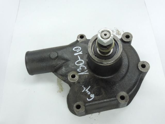 POMPA WODY 130-10 CLAAS 41313045 Producent części Bepco