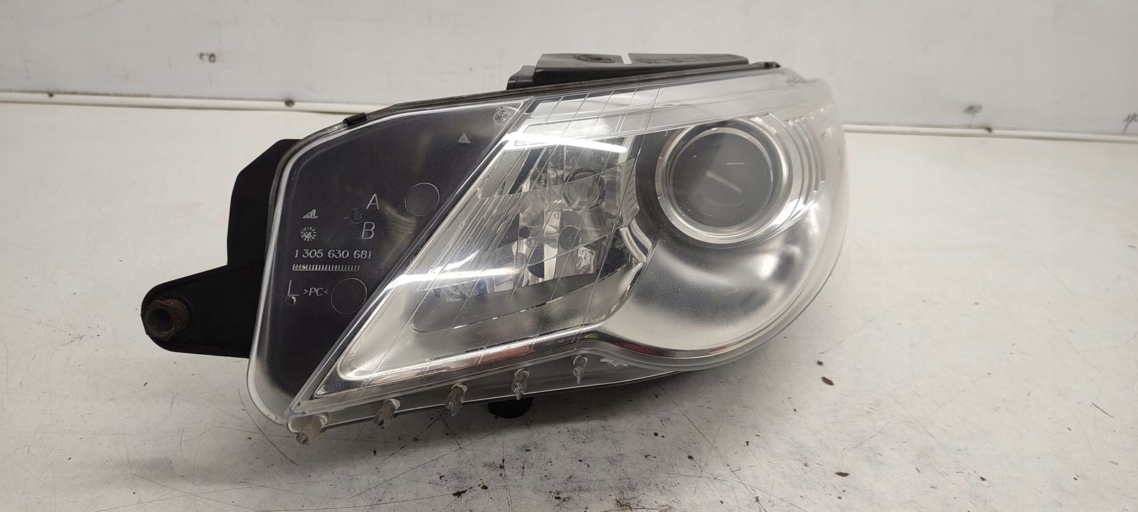 light front front left xenon VW Passat CC 2,0 TDI