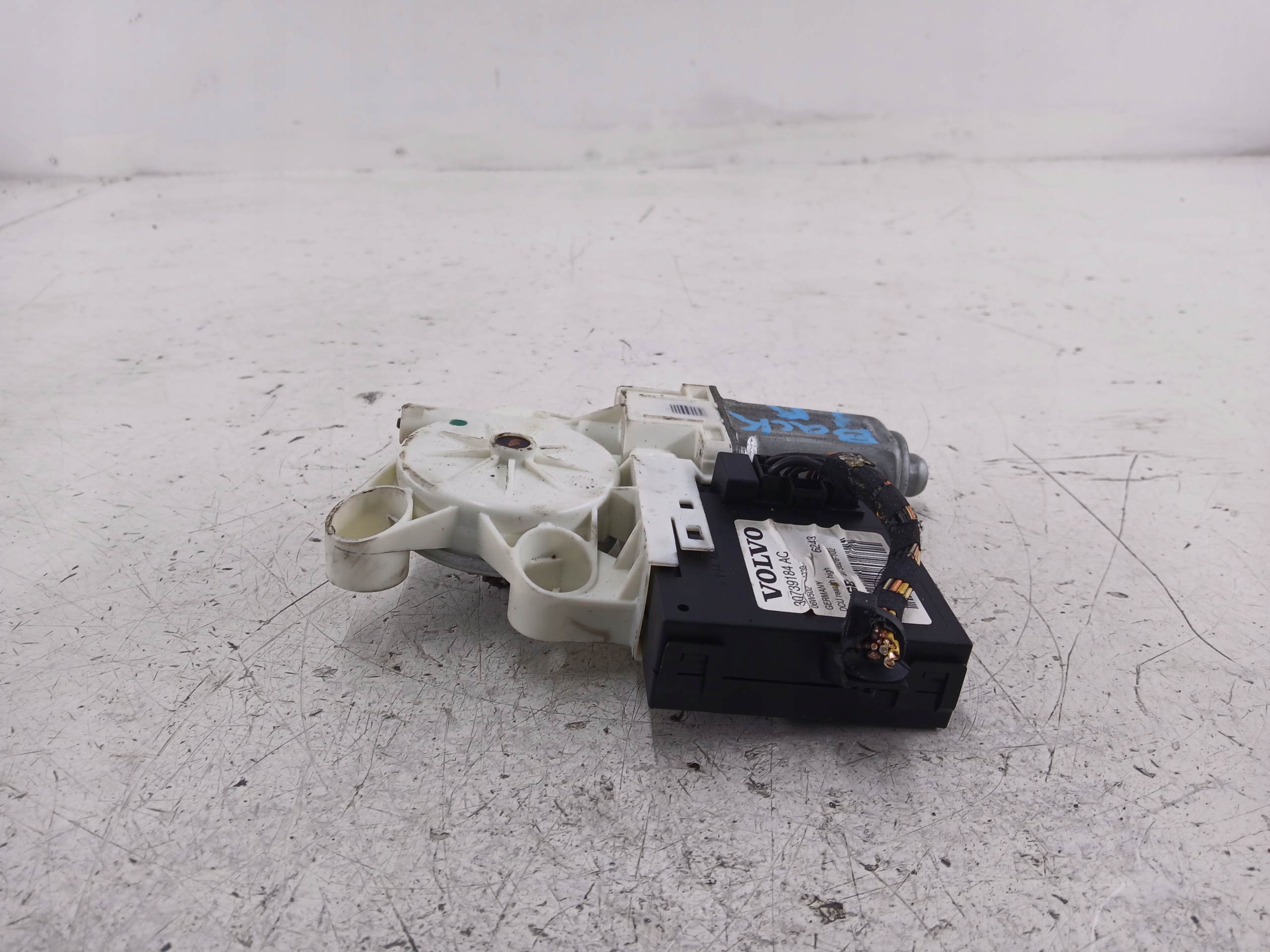 VOLVO V50 and mini motor windows right rear part 30739184AC