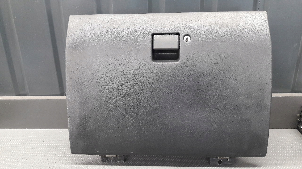бардачок пассажира opel FRONTERA b 98-04r