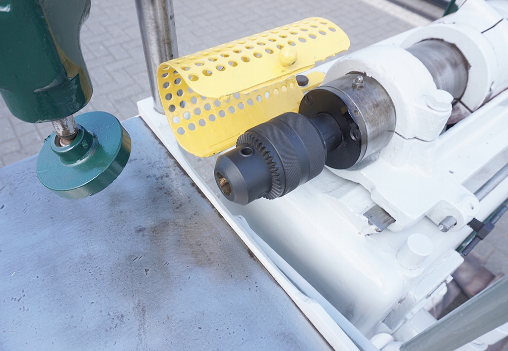 WIERTARKA POZIOMA do DREWNA VEB typ LB89 MOC: 3kW Rodzaj wiertarki pozioma