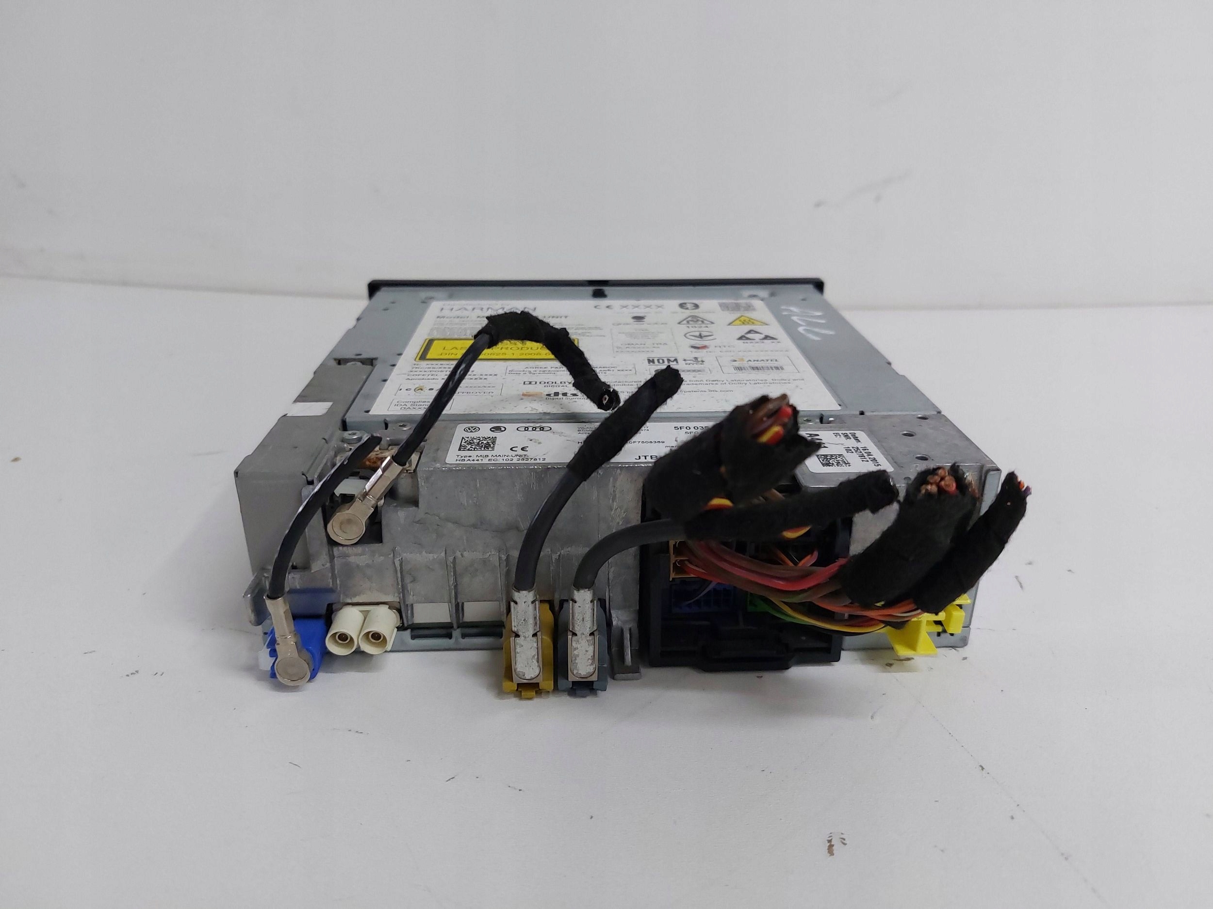 SEAT LEON III 5F0 player navigation devices RADIO MULTIMEDIA MIB2 5F0035020
