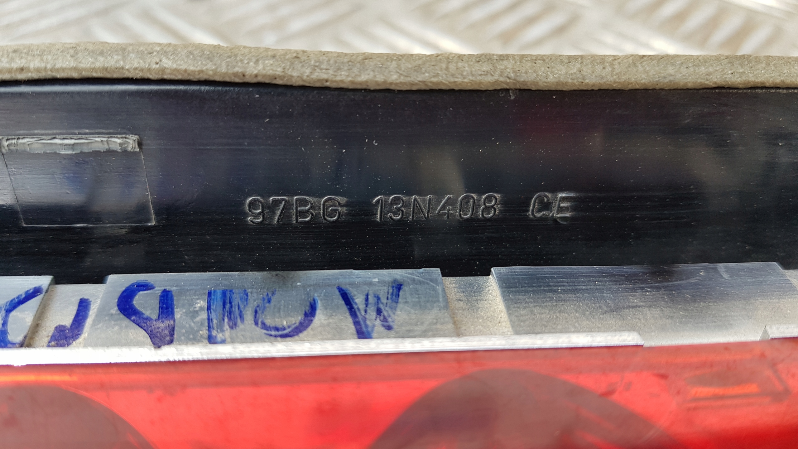 FORD MONDEO MK4 3 Leuchte STOPU