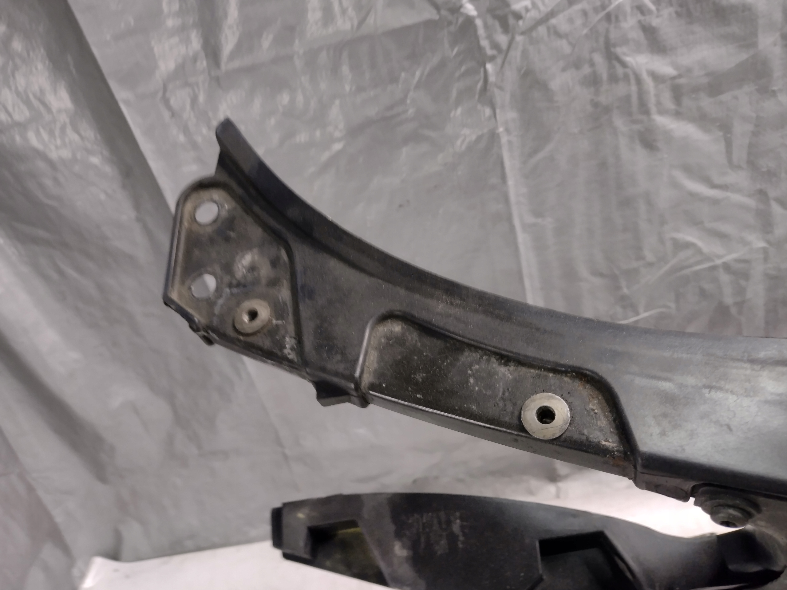 support panel for radiators wzmocenienie Audi A4 B6 2,0B automat