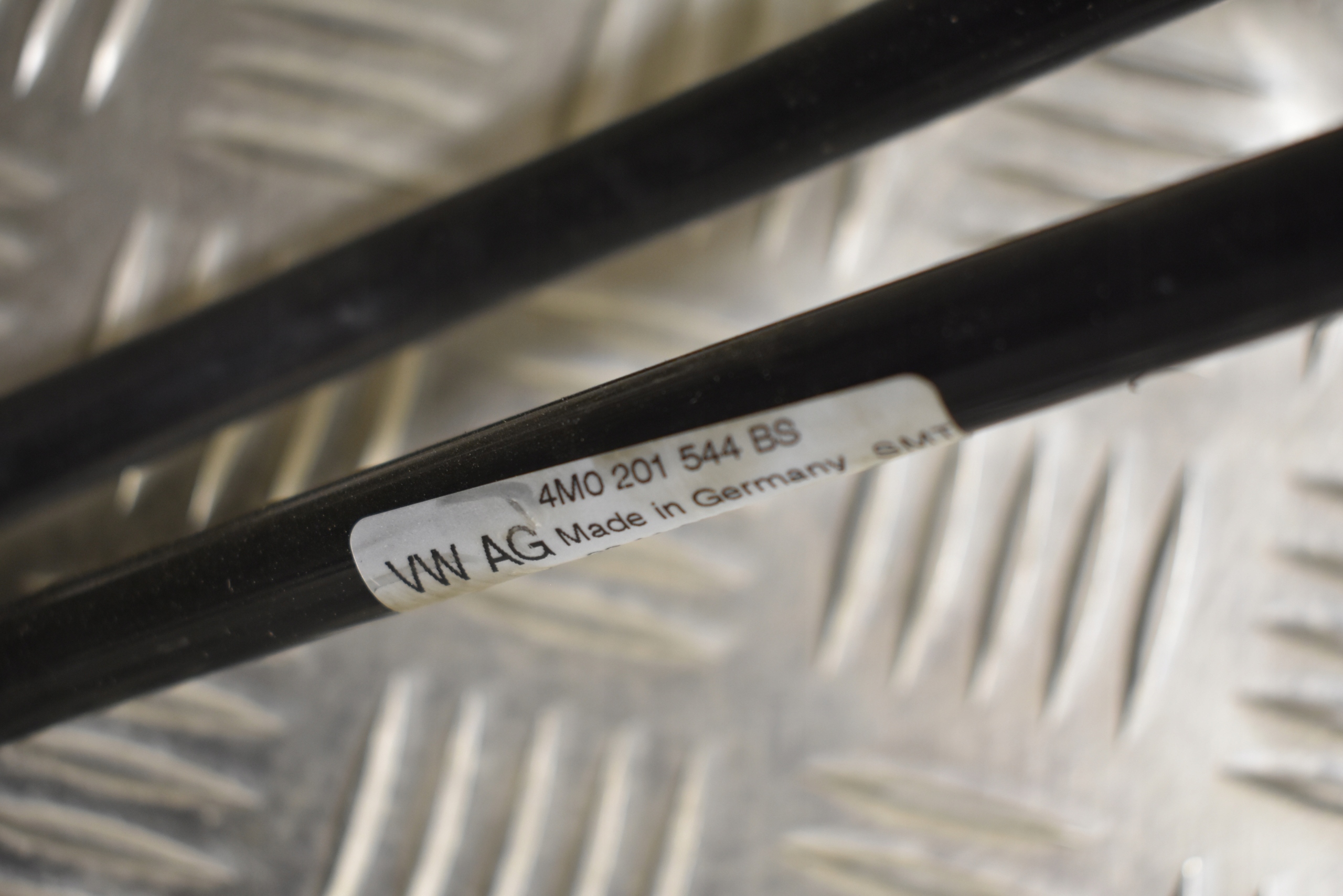 IDEALNE fuel hose PORSCHE CAYENNE 9Y 1