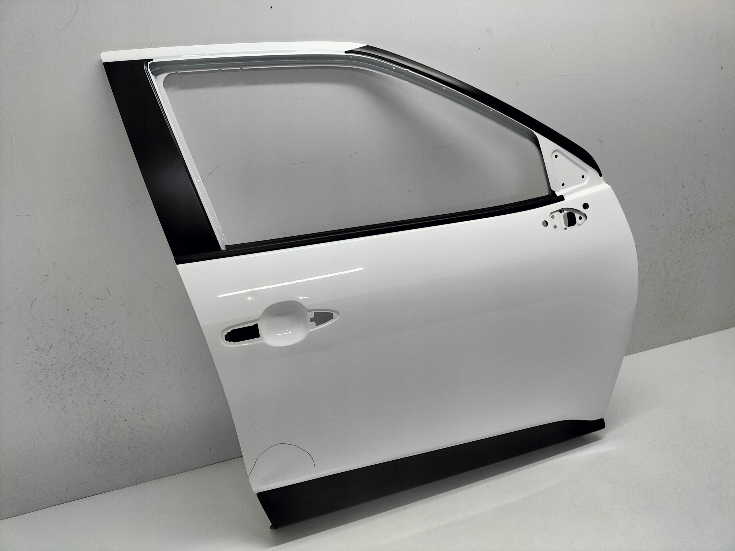 door front front right TOYOTA YARIS CROSS 20