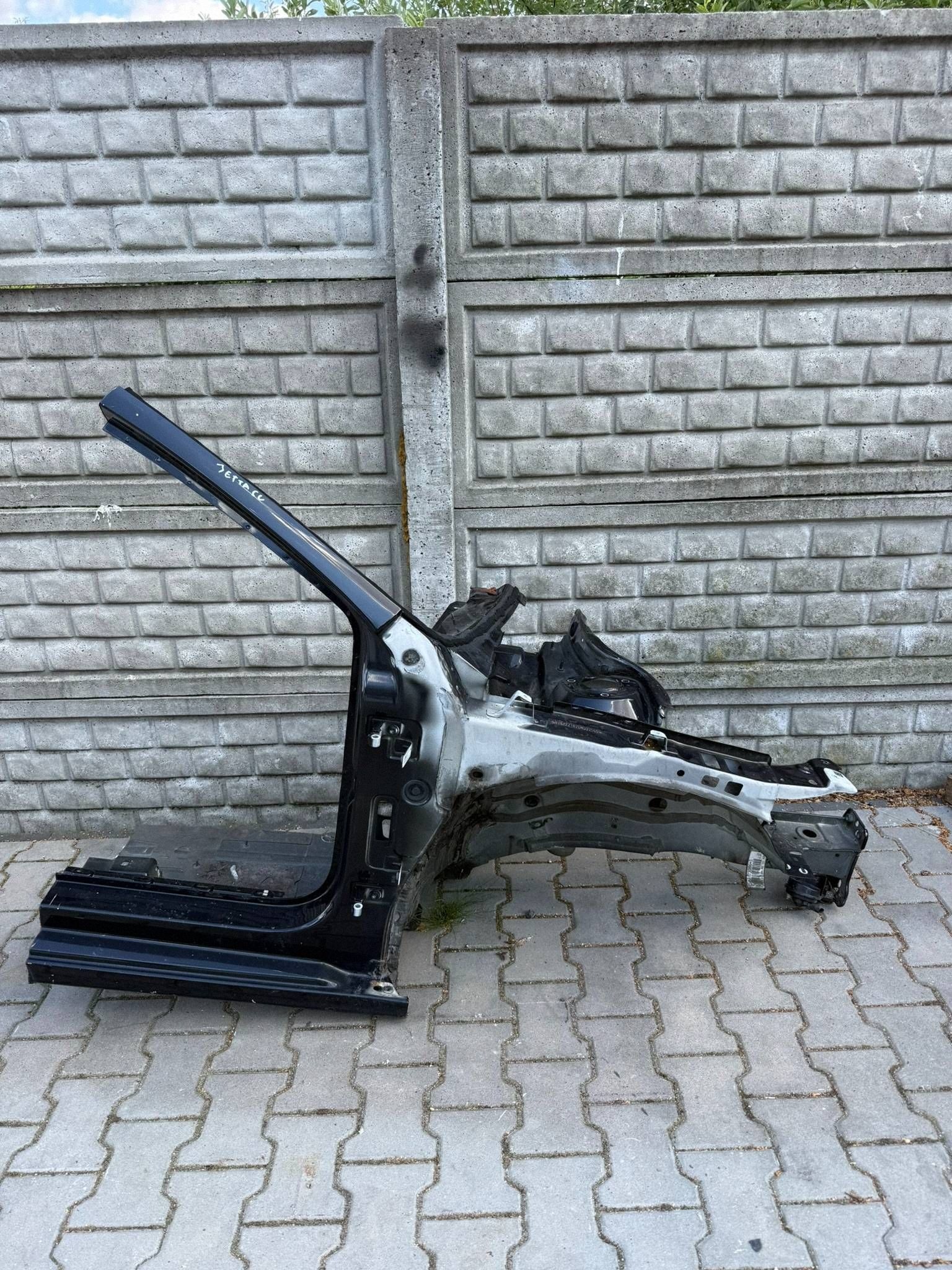 Volkswagen Jetta VI 6c quarter front right