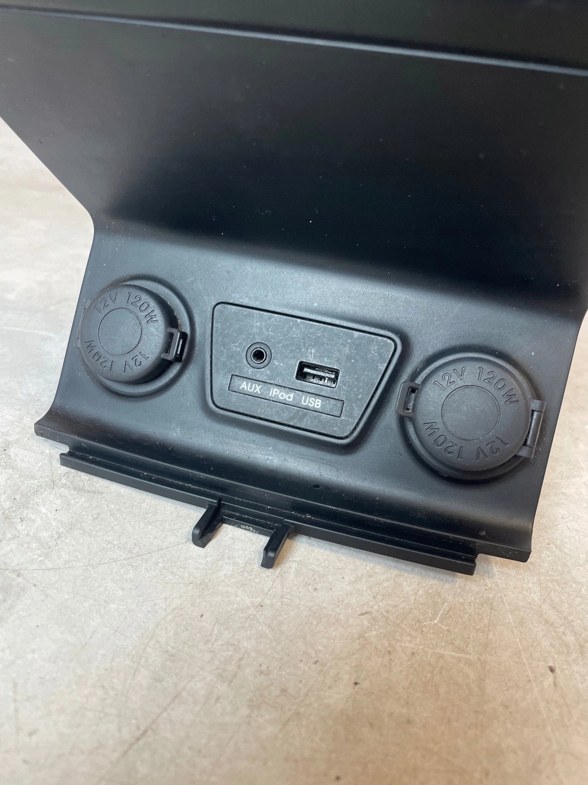 Panel Sitze PDC gniazda zapalniczki Aux Hyundai IX35