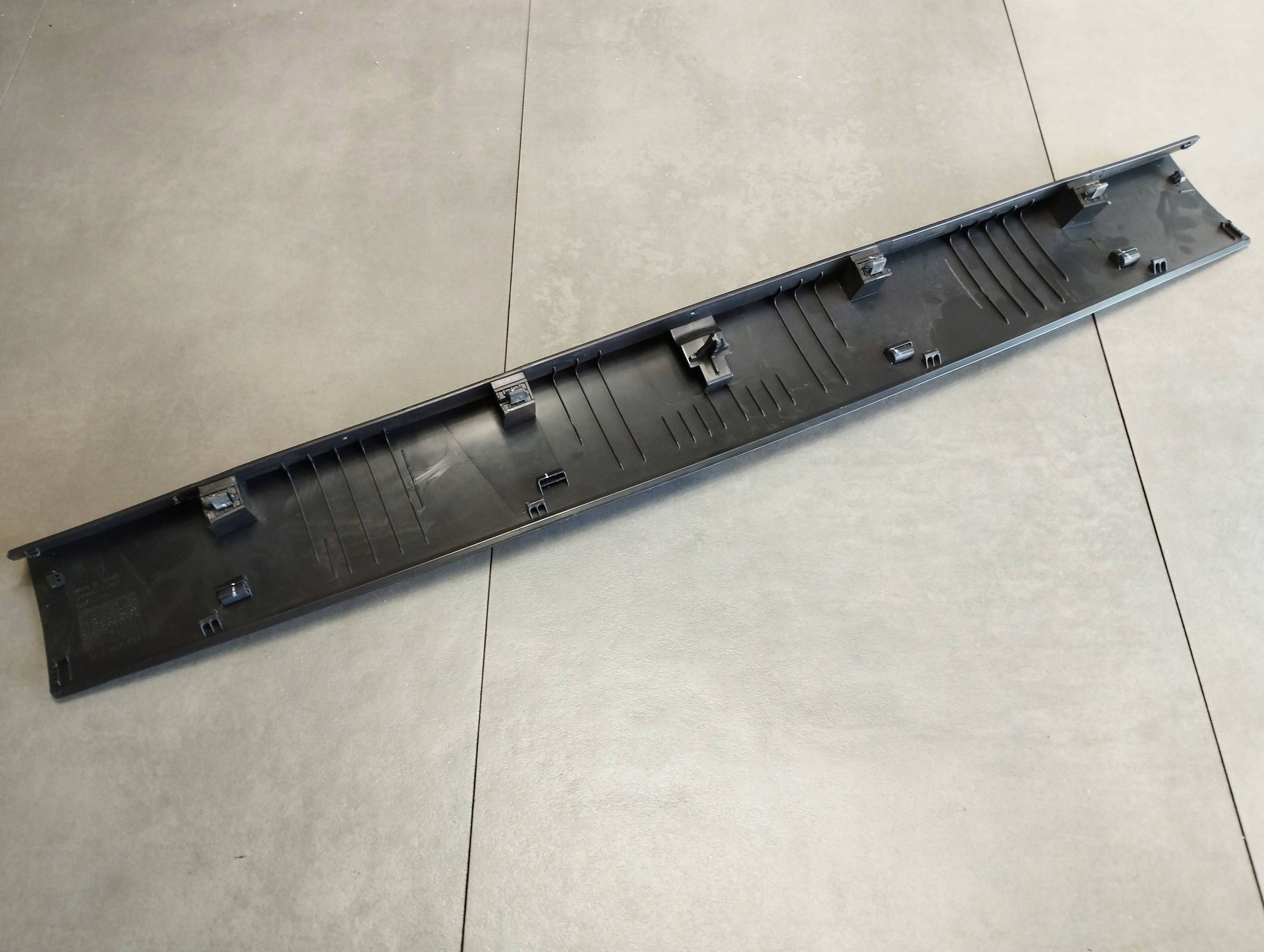 Seat Leon IV 2024 Blende Abdeckung heckklappe heck 5FA867707