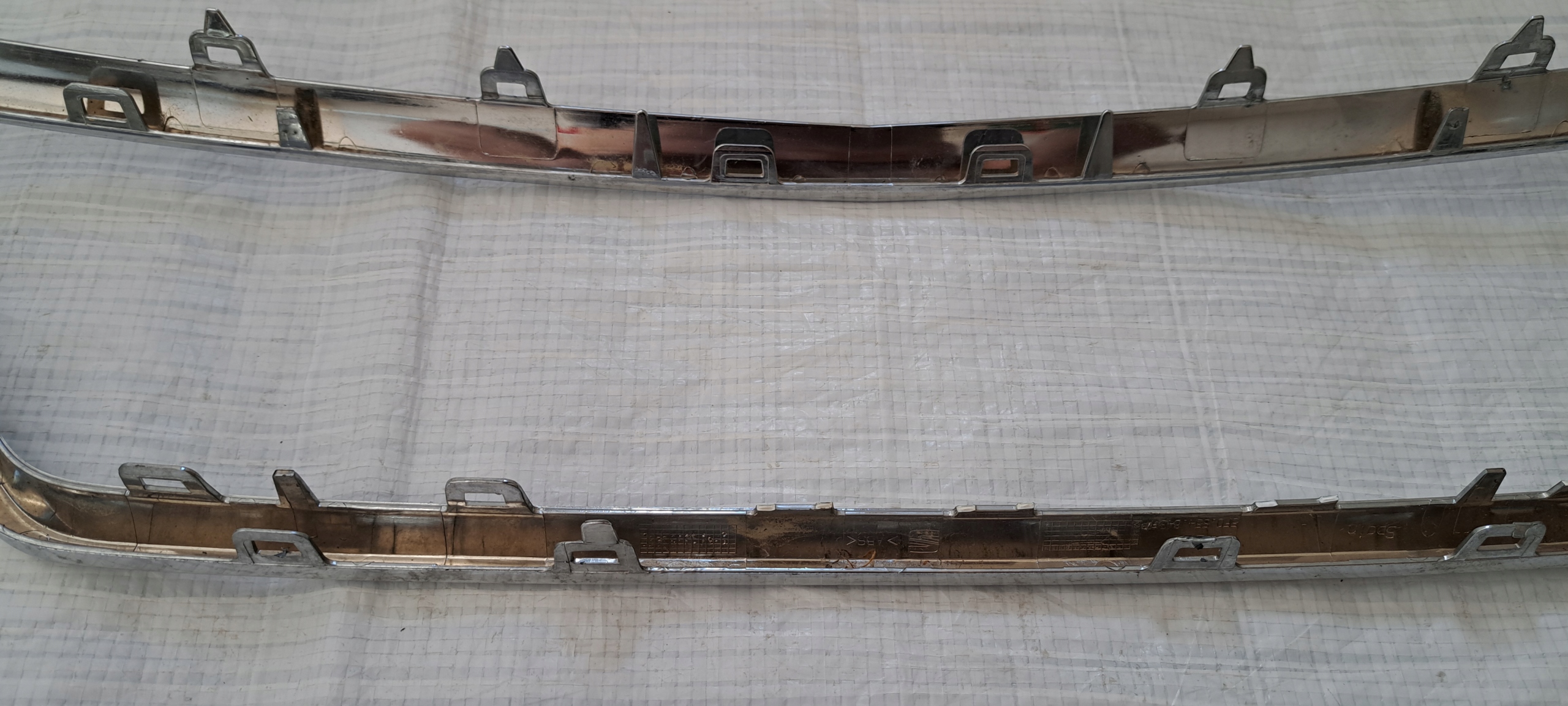 seat Leon III рамка хром решетка радиатора 5F0854643F