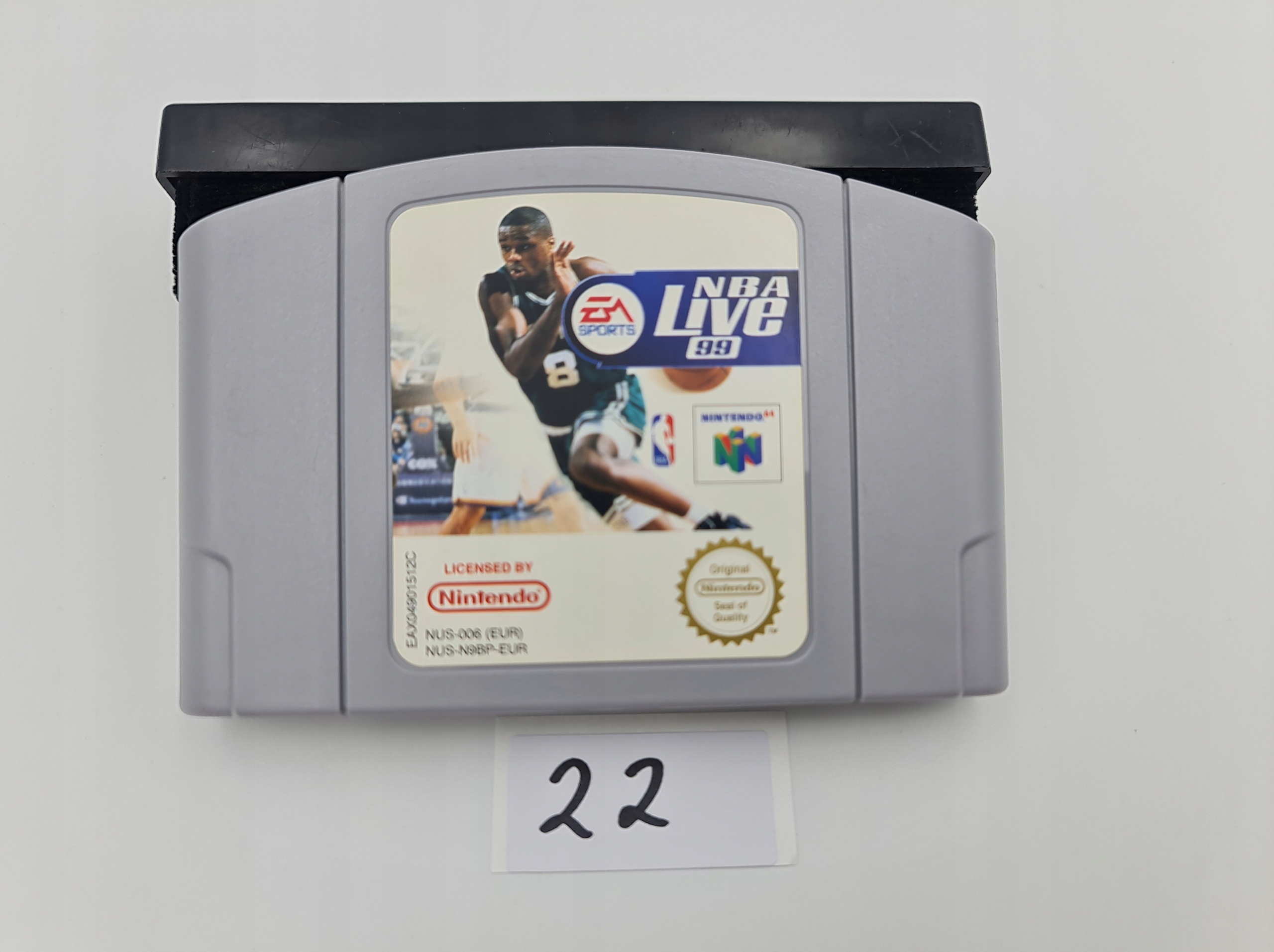 NINTENDO 64 NBA LIVE 99