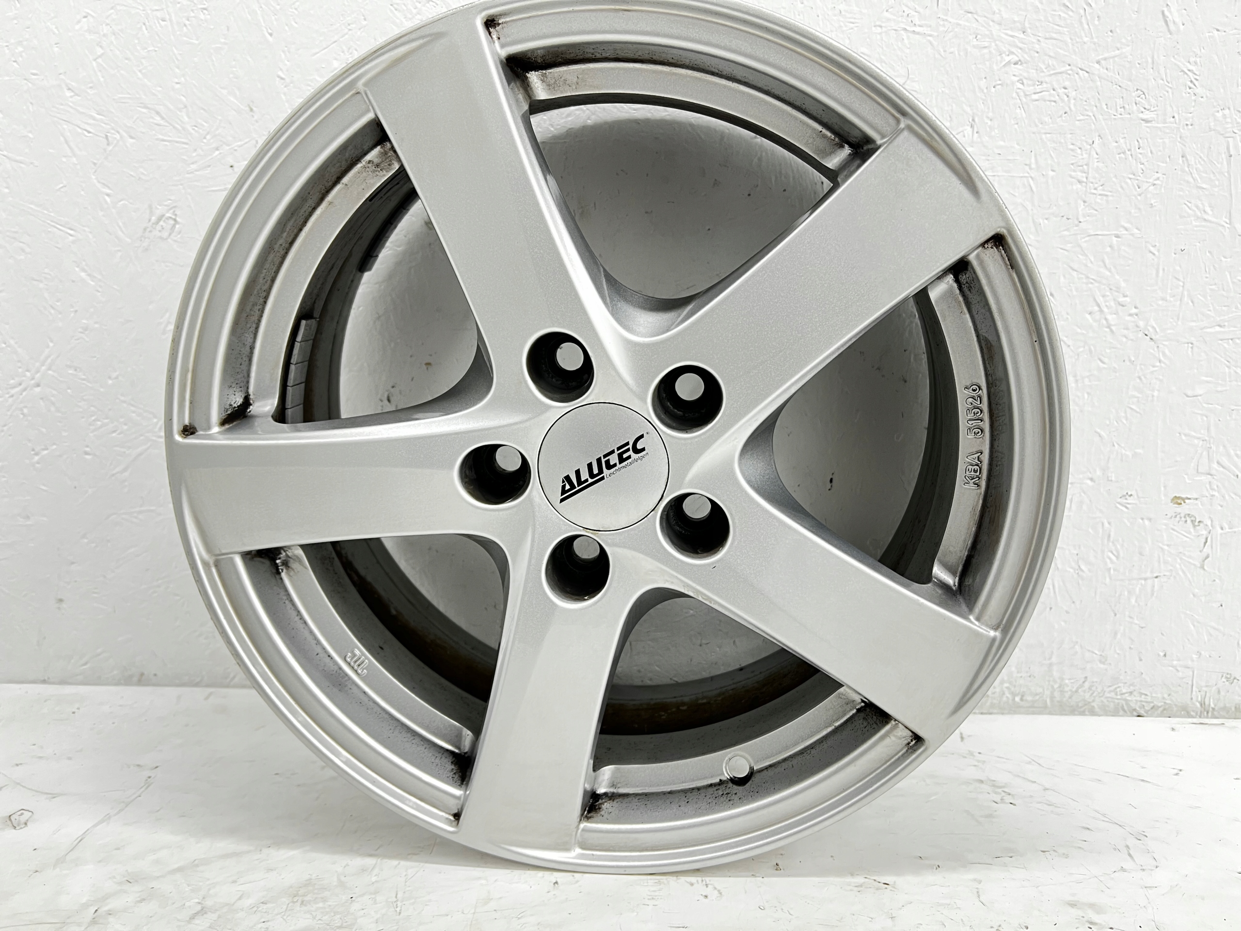 disk hliníkový KBA51526 ALUTEC 5X112 16 ET41