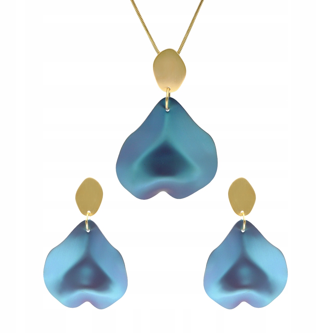 Efektní komplet s modrým titanem stříbro