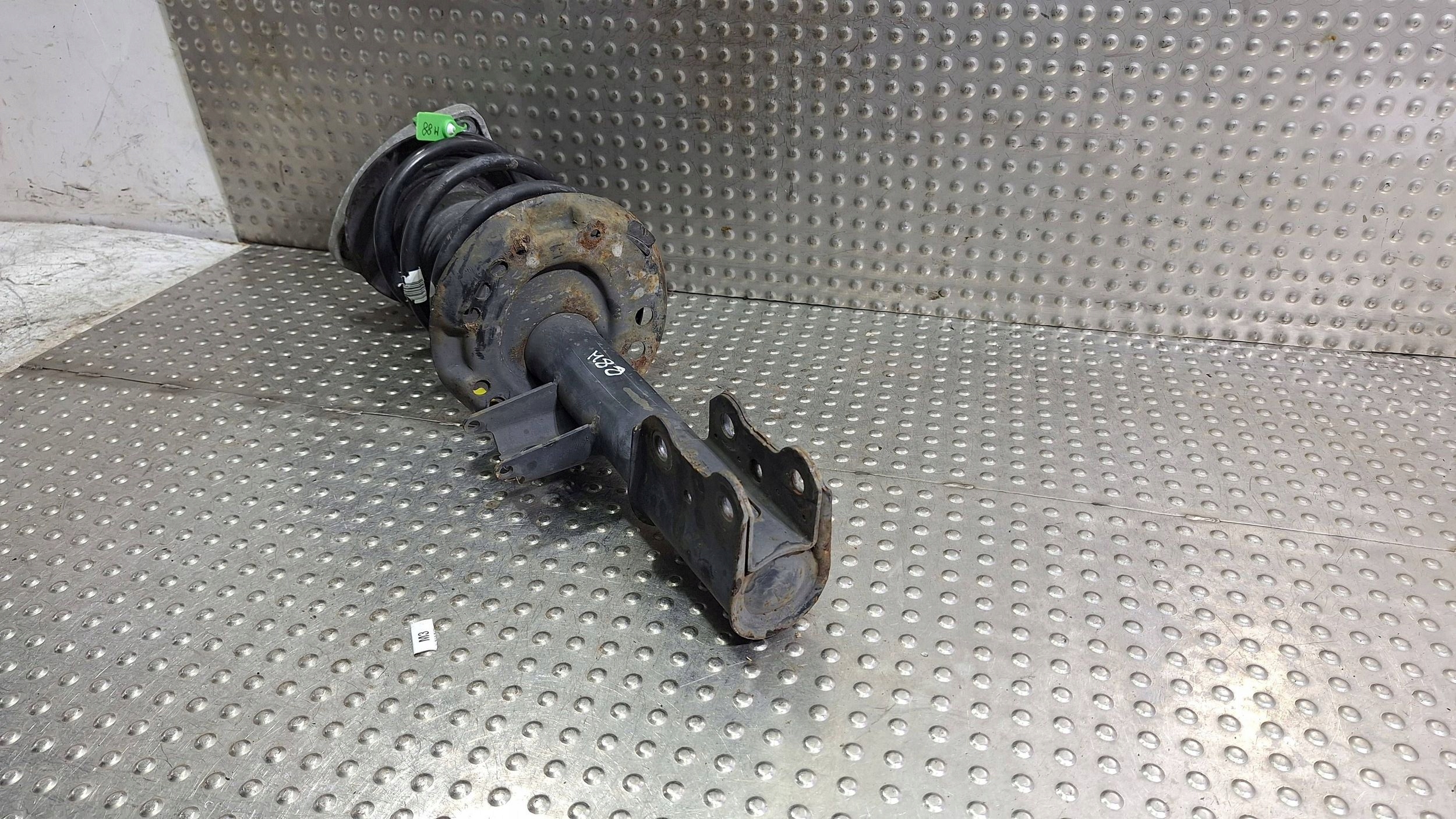 shock absorber left front A2463206513 MERCEDES W117 W176 W246