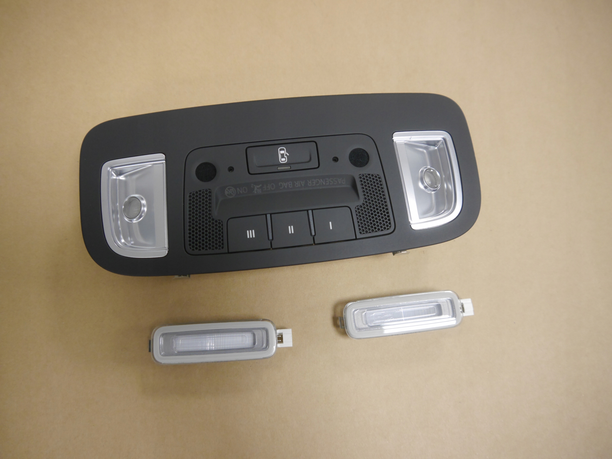 Audi тт 8S лампочка Обшивка потолка led 8V7947135AF