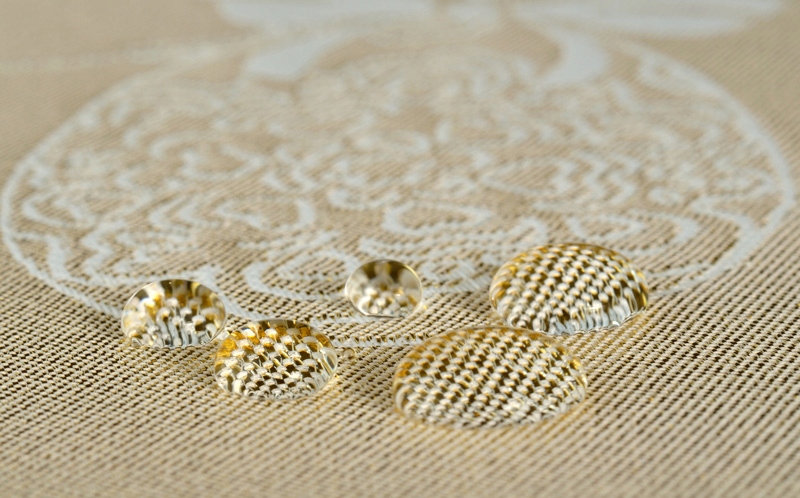 OBRUS ŚWIĄTECZNY 110X110 PLAMOODPORNY DWUSTRONNY Materiał wykonania żakard