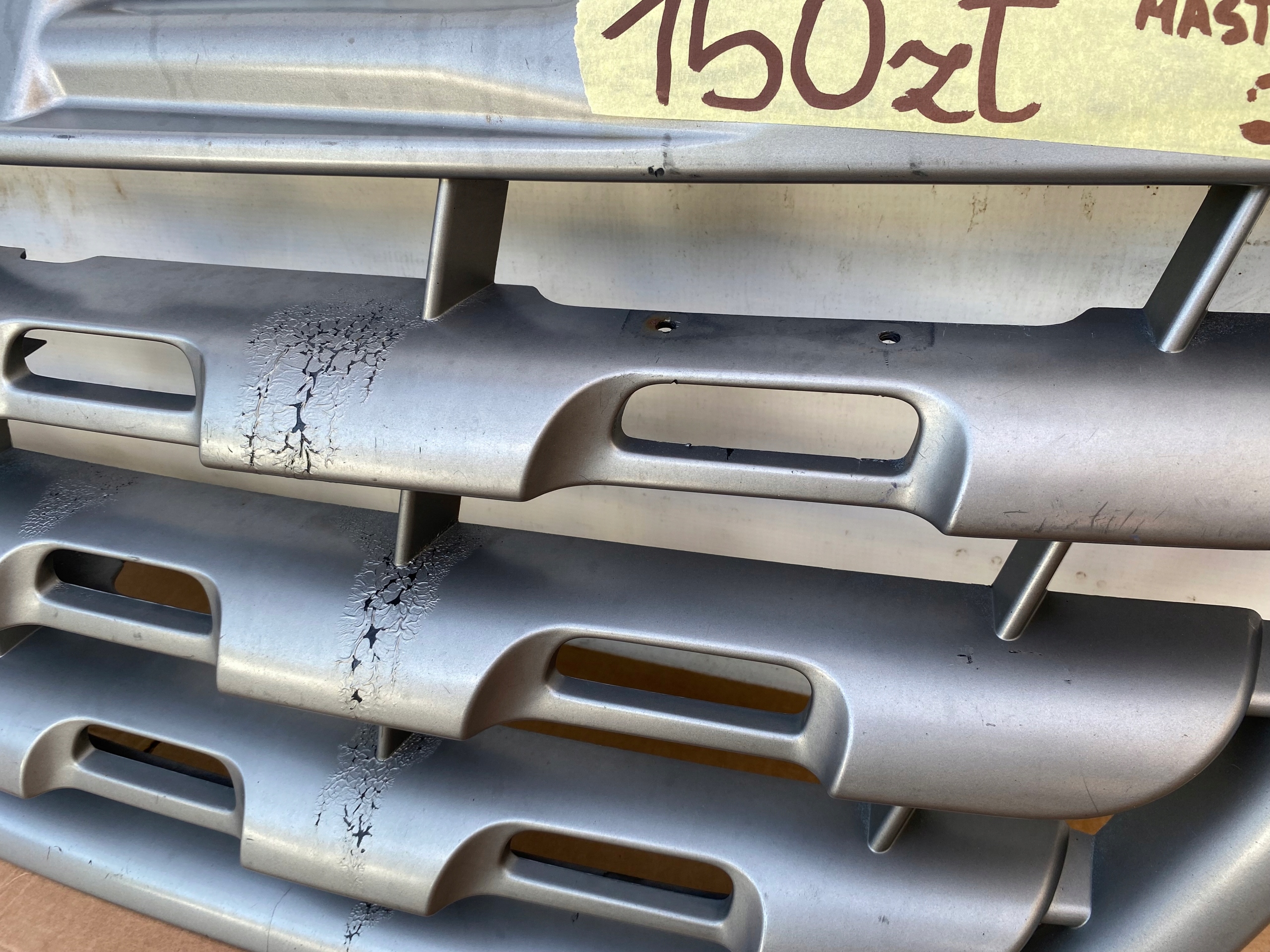 RENAULT MASTER 3 III 10- front PREKLADgrill originál grey