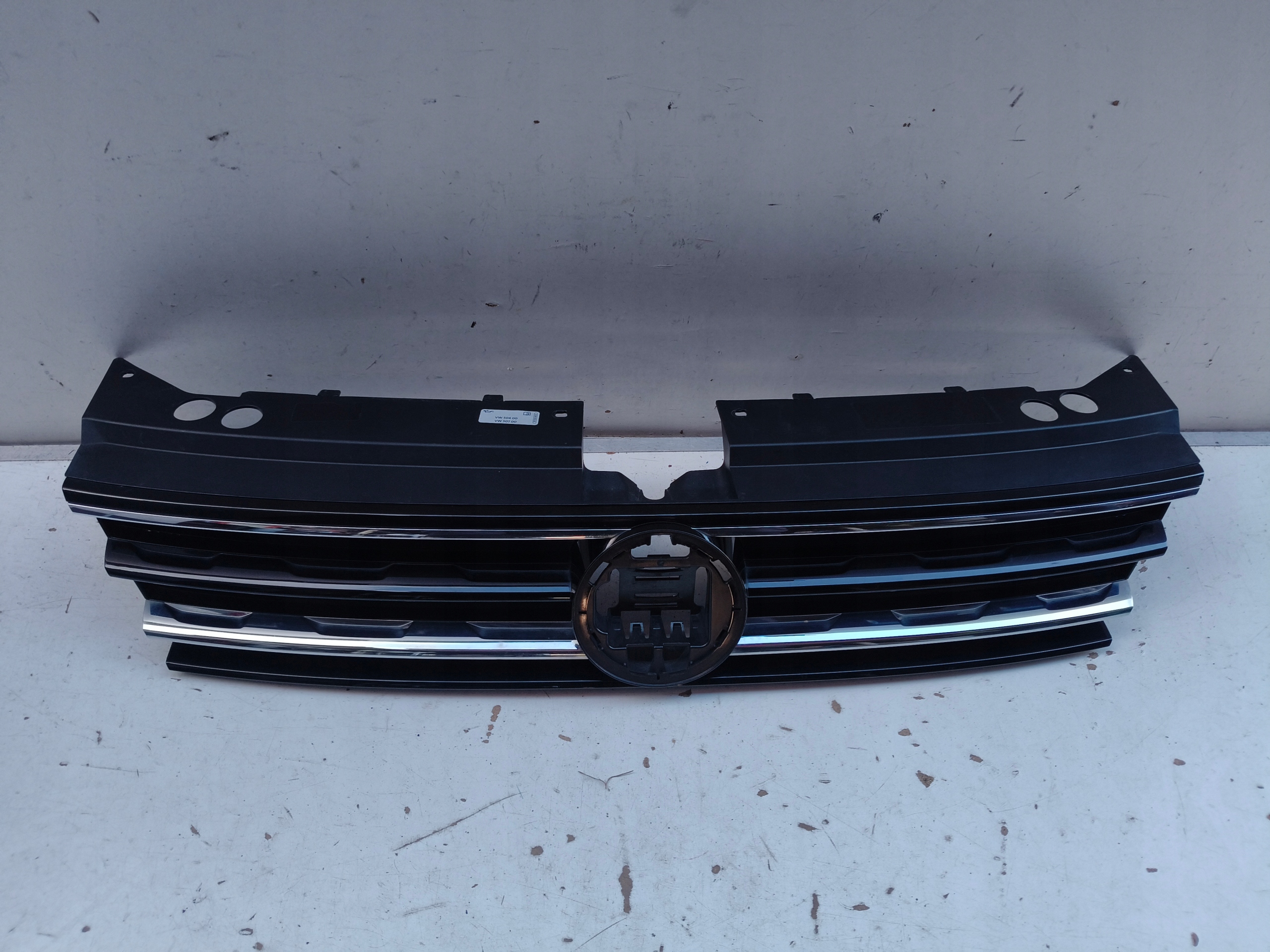 VW Tiguan Kühlergrill FRONTGRILL Kühlergitter 65NA853653 - Thumbnail 4