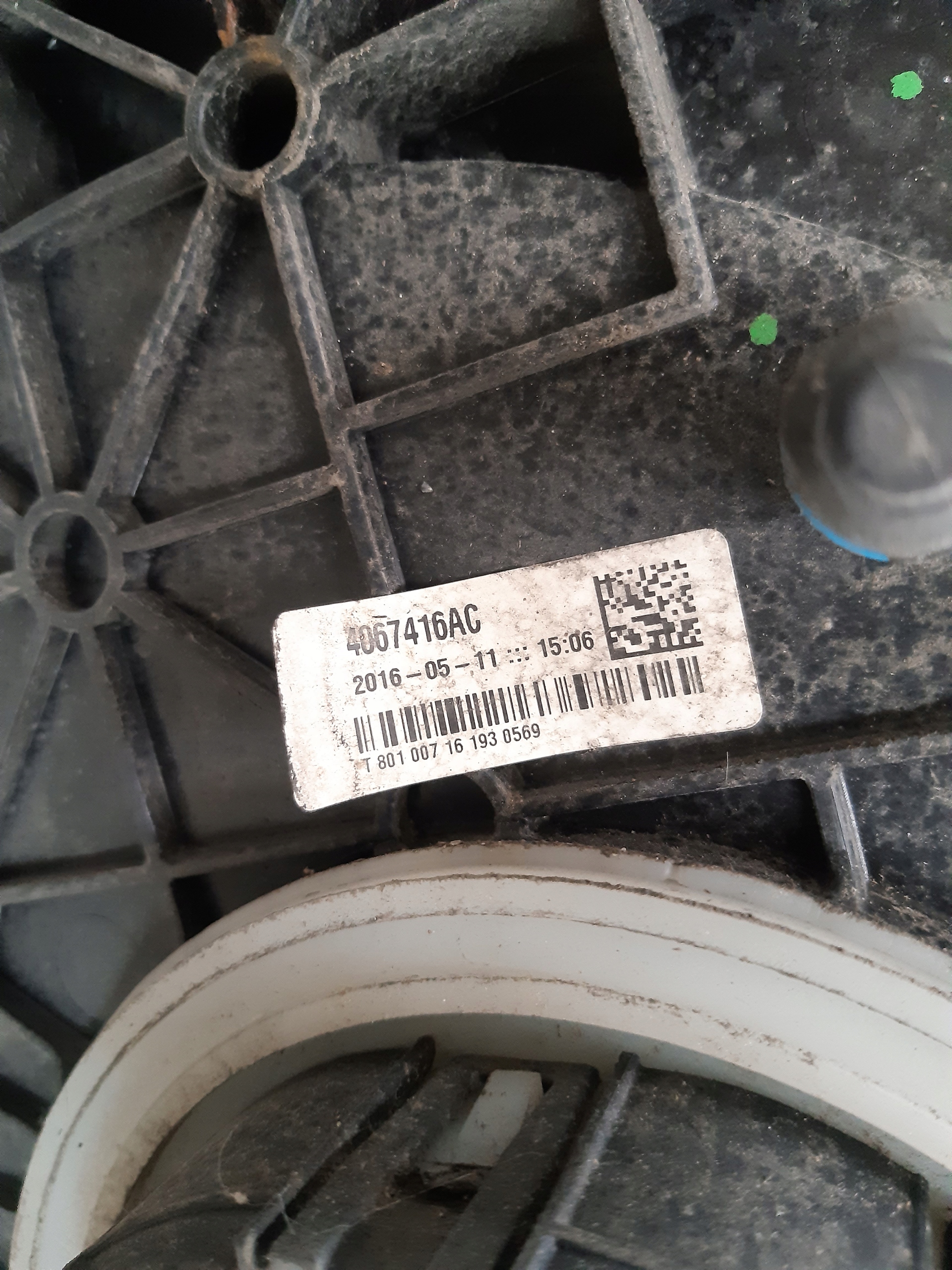 Behälter AdBlue 4067416AC Audi A4 B9