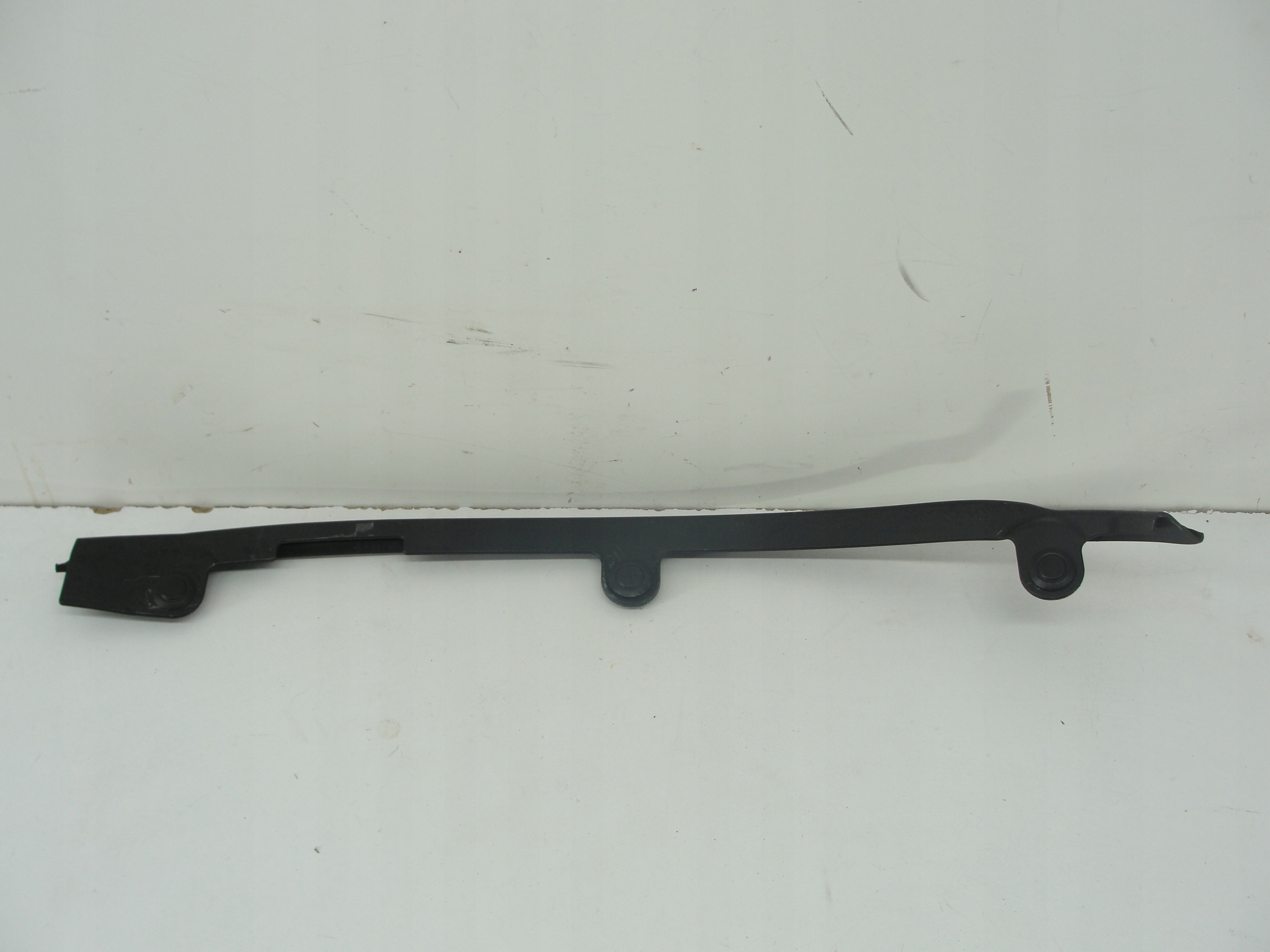 USZCZELKA DRZWI PRZÓD PRAWA MERCEDES E W213 A2137206002