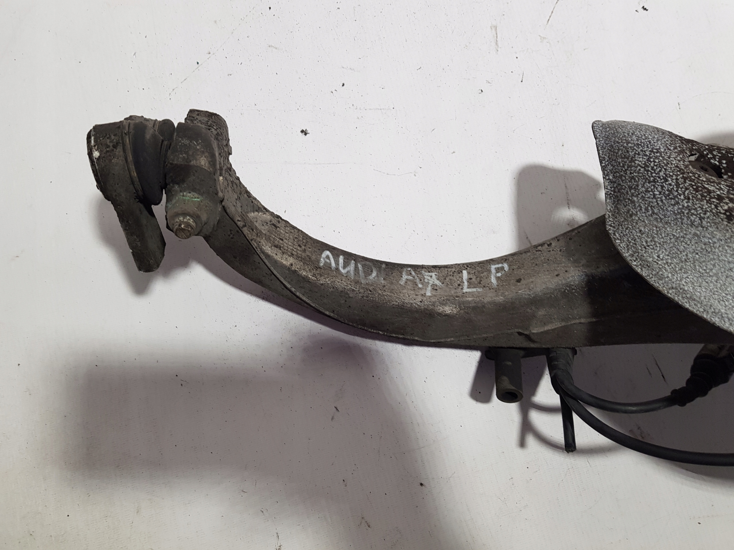 otoč čepu levý předek AUDI Q5 A7 4G 4G0407241D