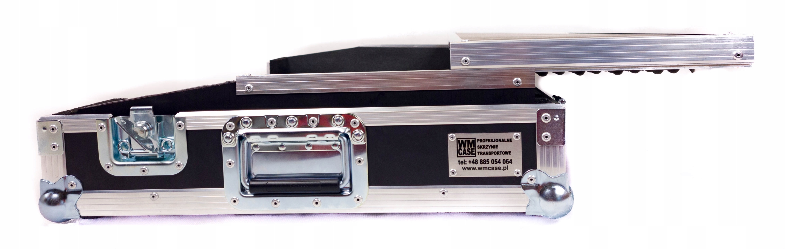 Case na Pioneer XDJ-XZ z półką na laptopa koła Marka WMCASE