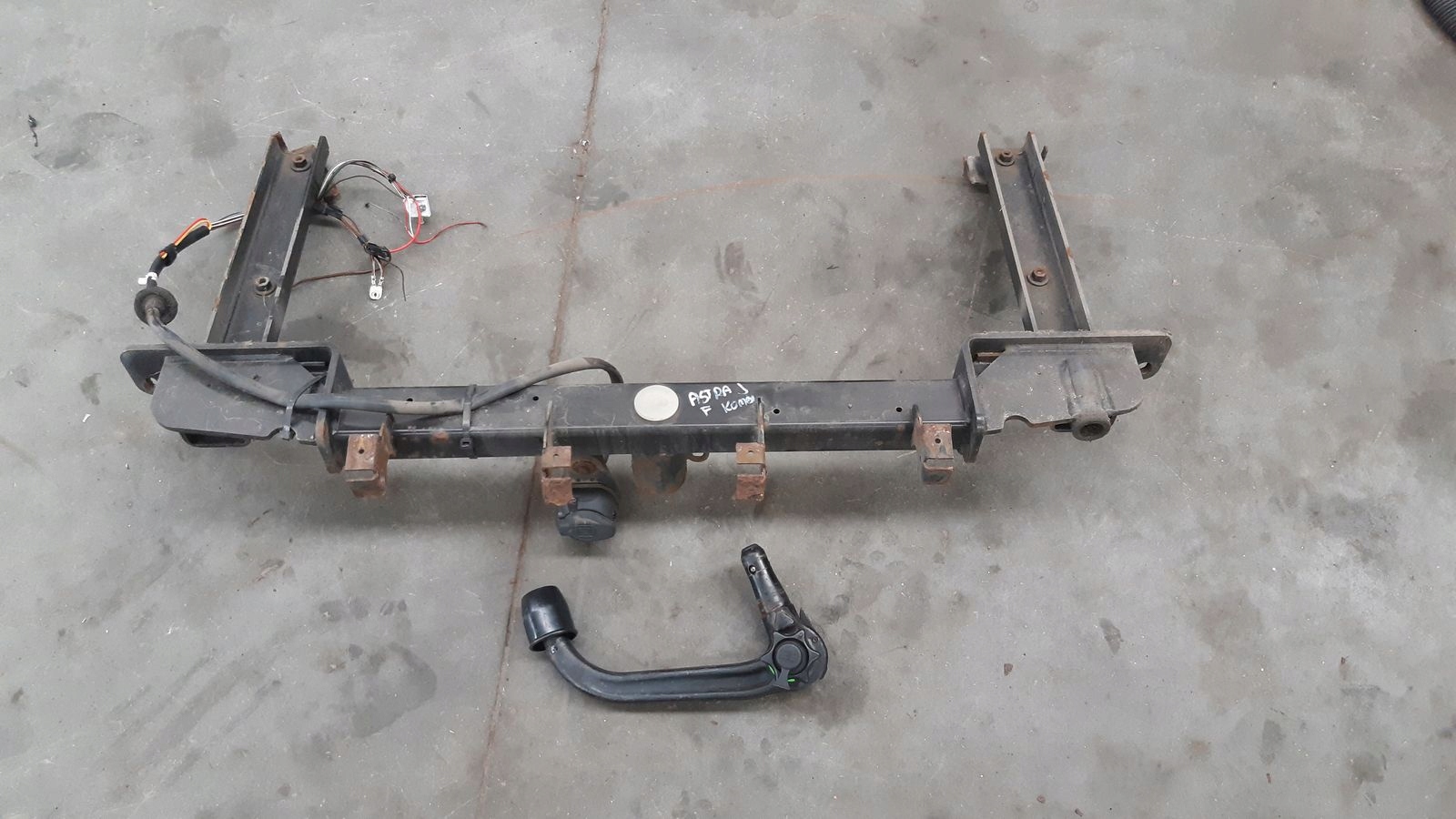 tow Opel Astra J kombi 1,4T