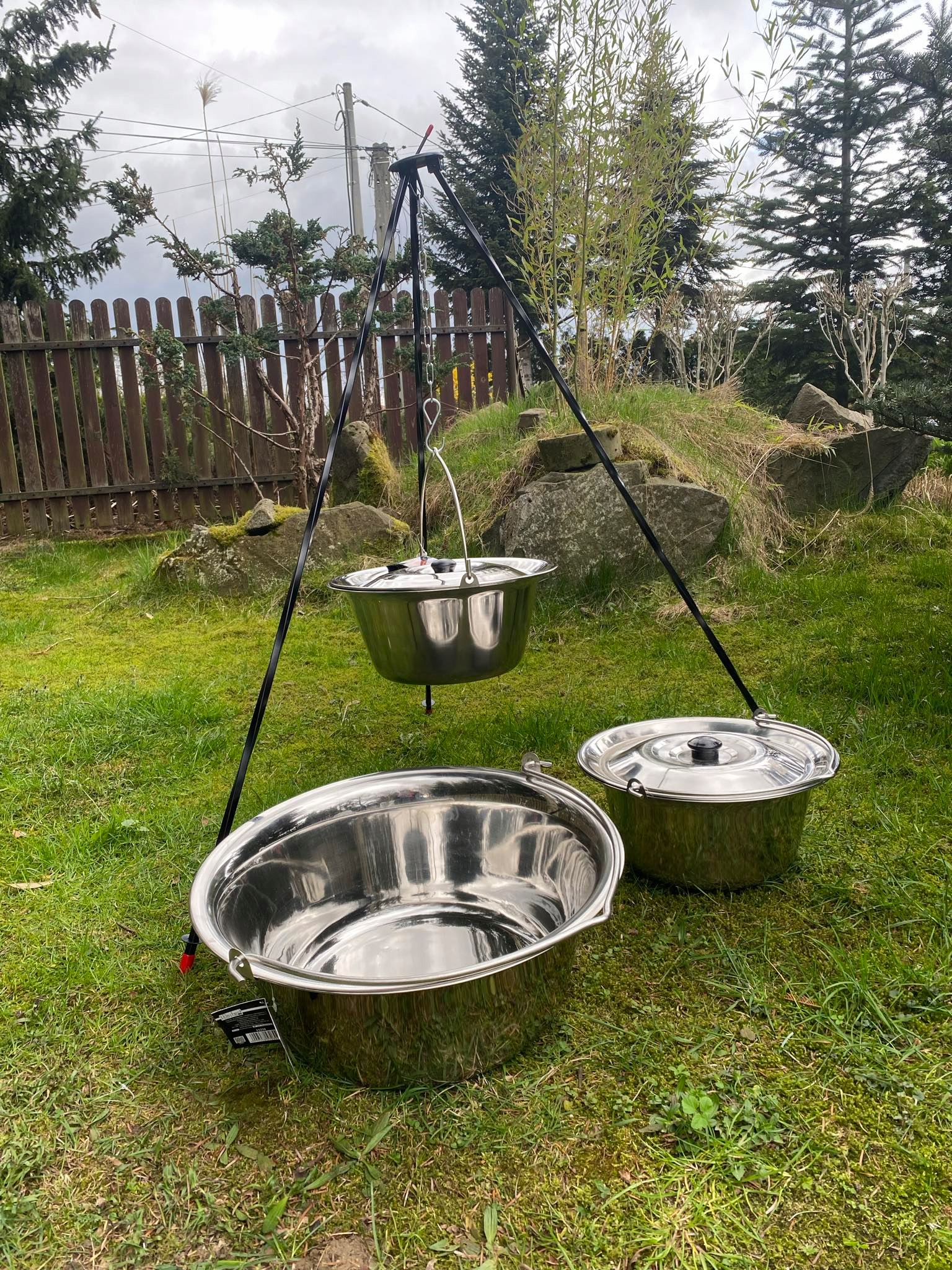 KOCIOŁEK WĘGIERSKI NIERDZEWNY 10L STOJAK POKRYWKA Pojemność 10 l