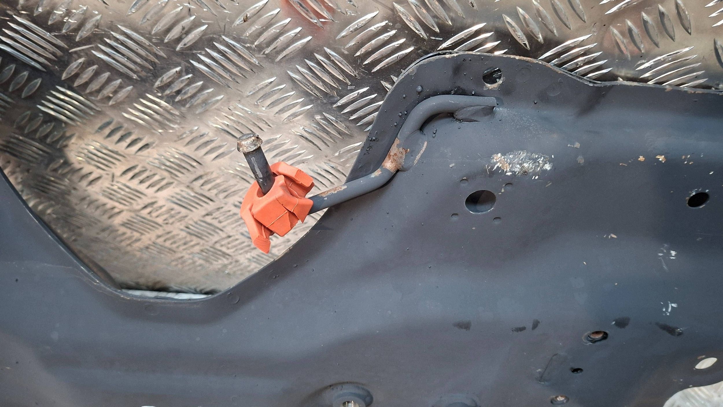 axle beam front FIAT DOBLO II LIFT 2015