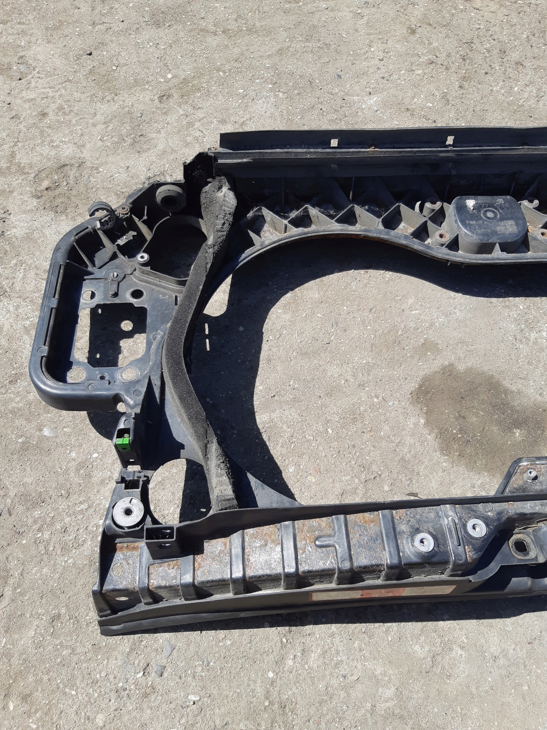 AUDI A6 C6 2.0 TDI support panel for radiators pillar iron frame