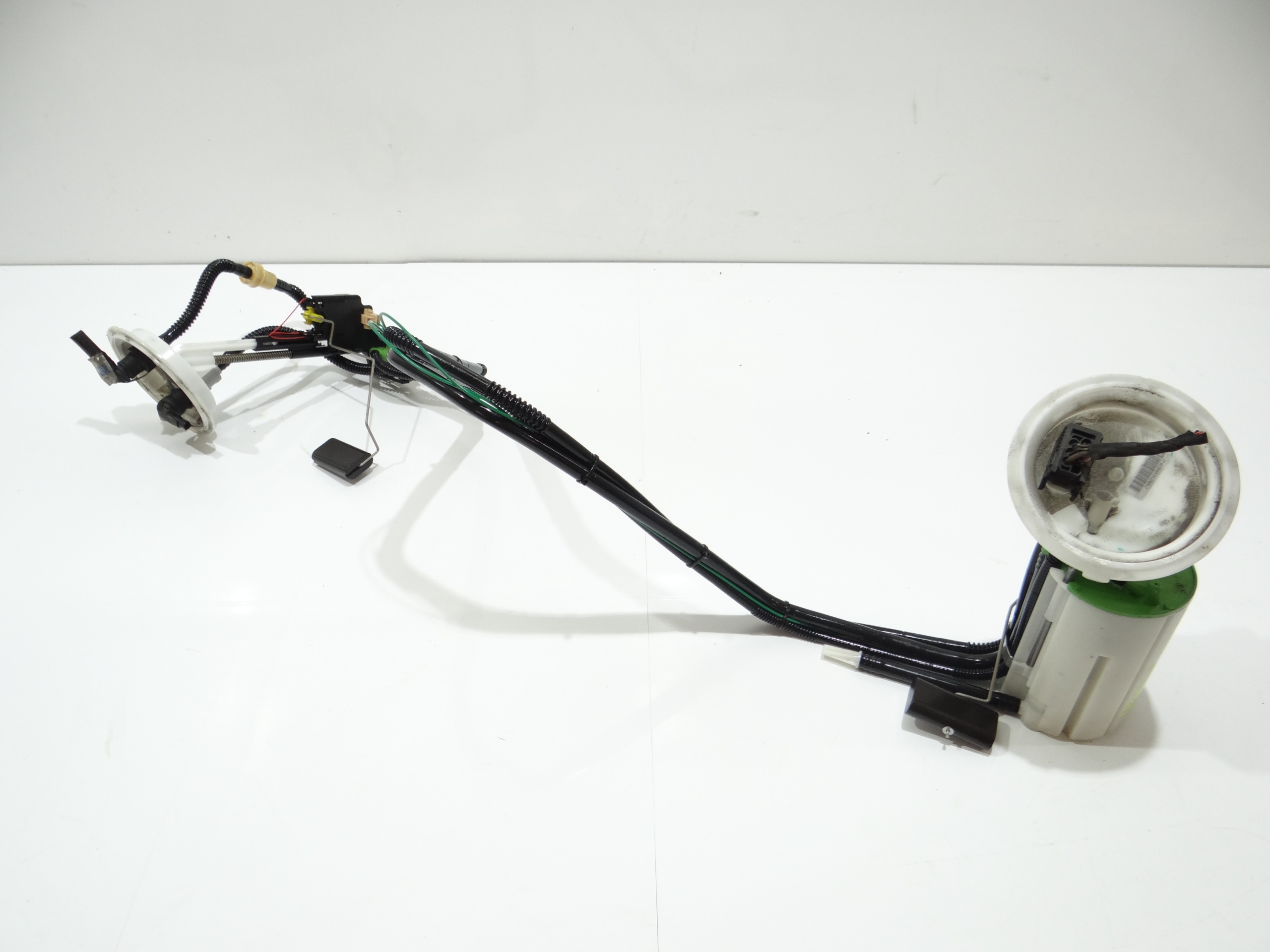 feed pump BMW E60 E61 LCI N47 2.0D 7187933 (4570582)