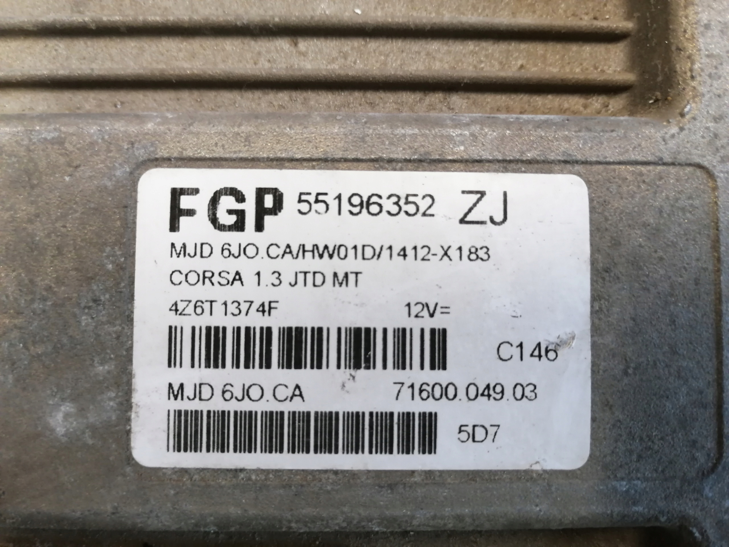 control unit of the engine OPEL CORSA C COMBO 55196352