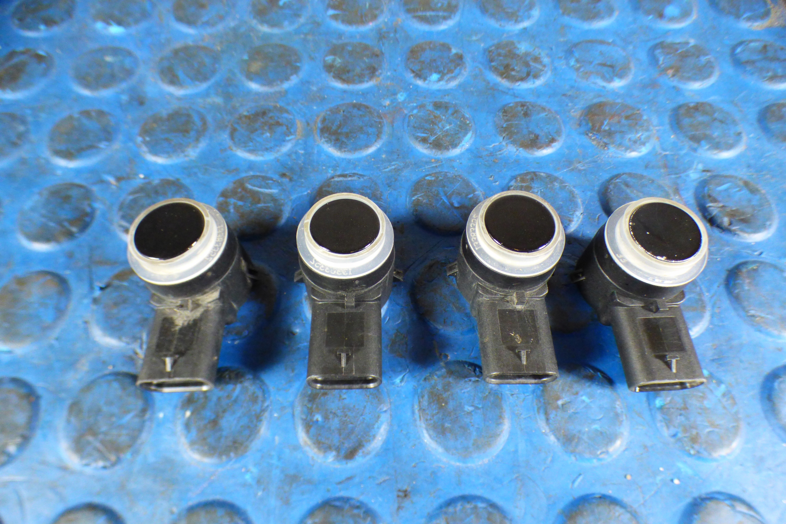 Sensor Parken PDC heck 39014223 Opel Astra K V