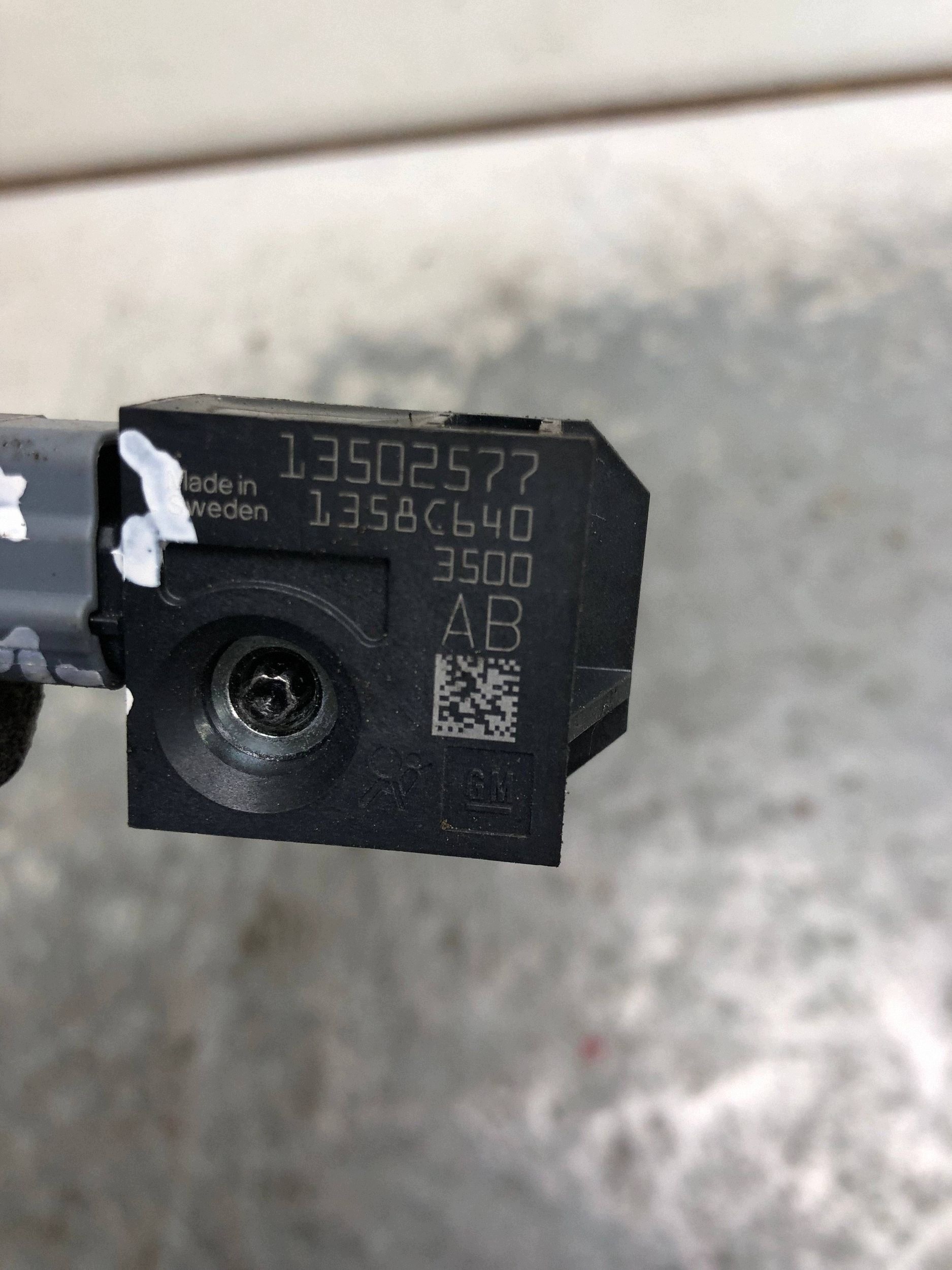 Crashsensor Drucksensor OPEL ASTRA J 13502577