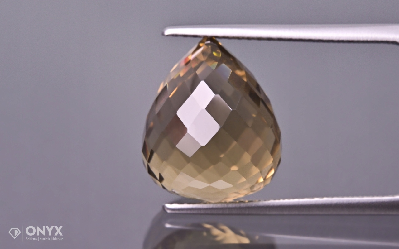 Medový křemen fazetovaný sopel 14,5x12 mm