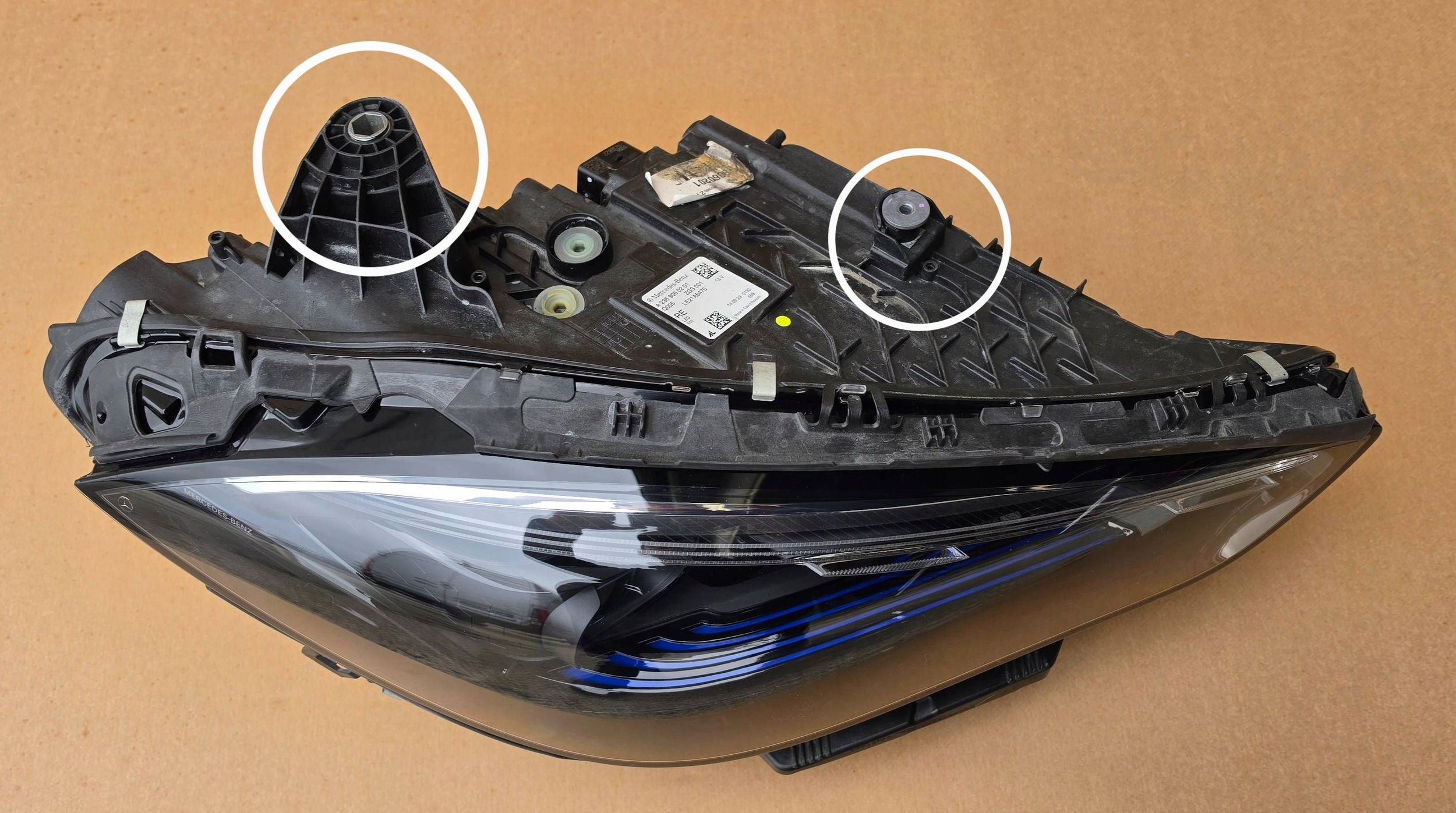 Mercedes-Benz CLE C236 A2369060201 light front right digital